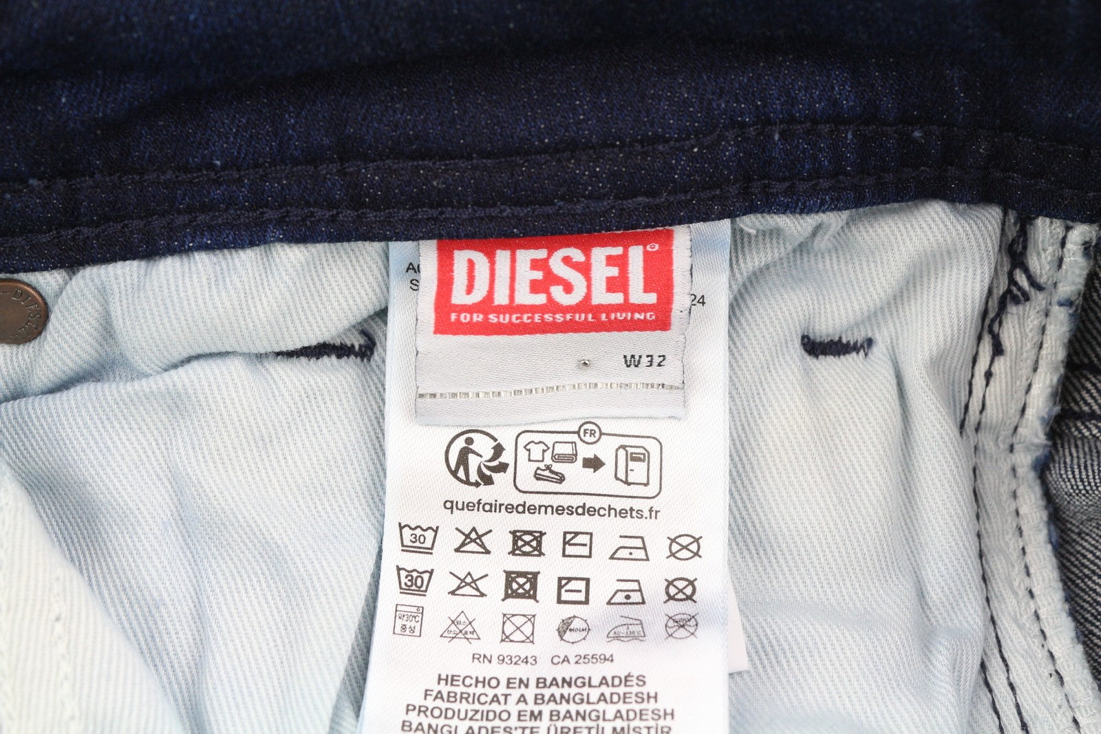 DIESEL 1985 Larkee RB067 Men Jeans W32/L32 Straight Fit Buttoned Washed Blue