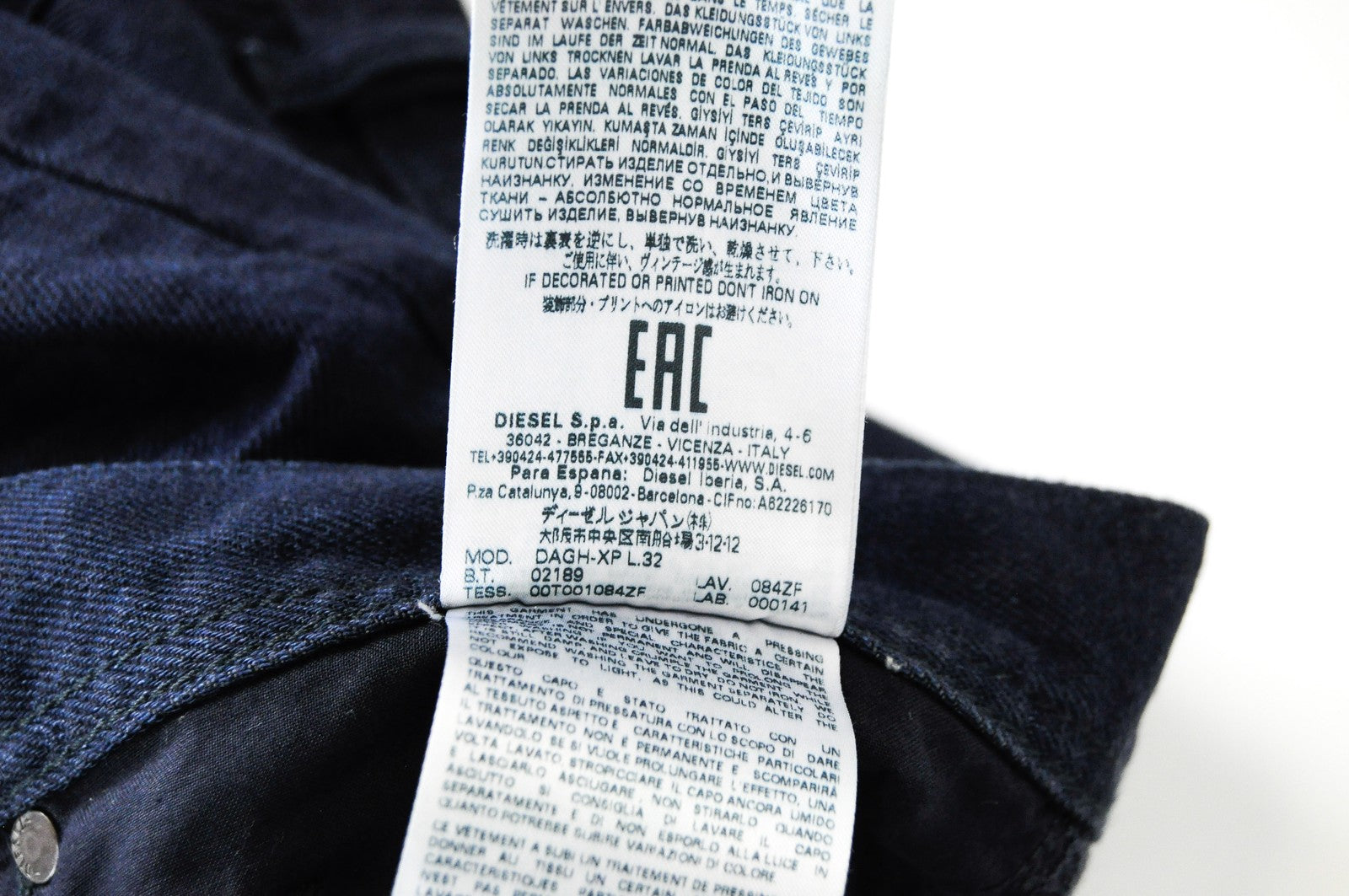 DIESEL Dagh-XP 084ZF Men Jeans W32/L32 Regular Straight Dark Blue Denim