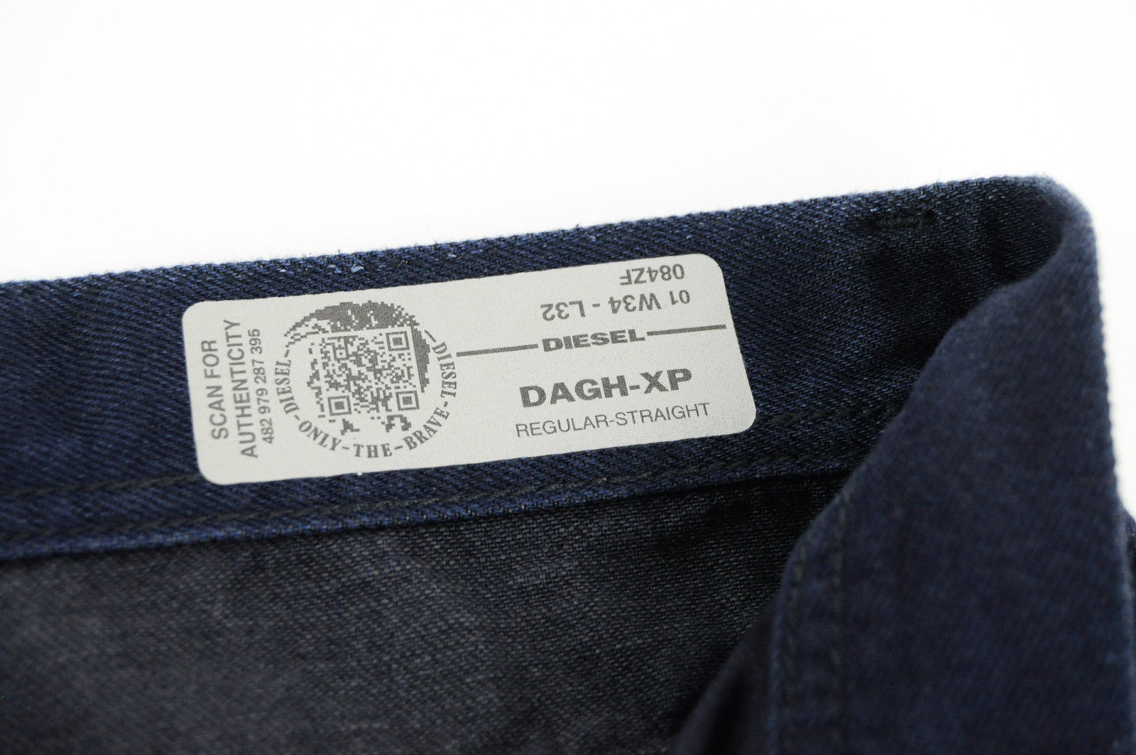 DIESEL Dagh-XP 084ZF Men Jeans W34/L32 Regular Fit Straight Dark Blue Cotton