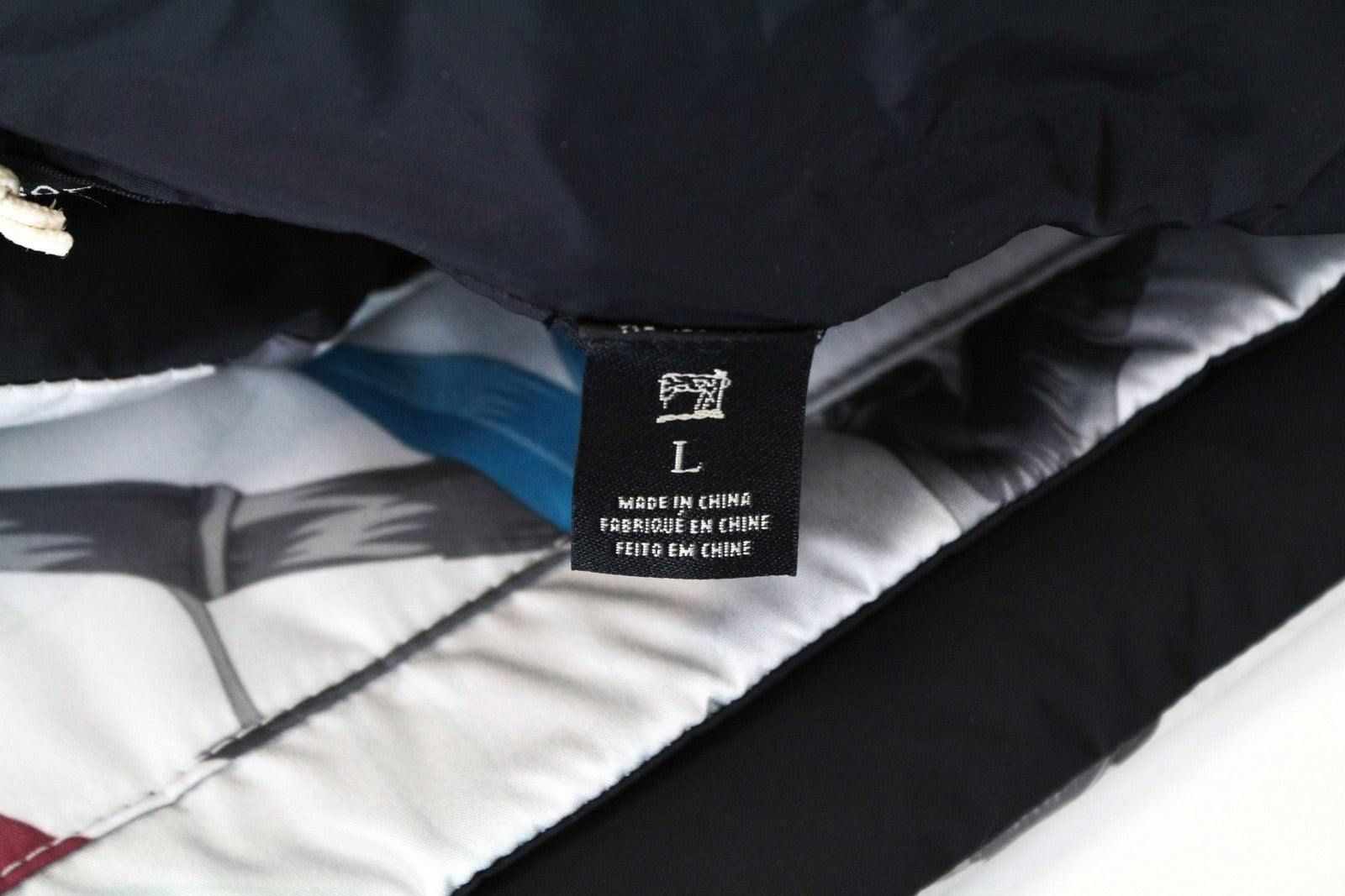 SCOTCH & SODA Men's L Reversible Leaf Print Puffer Vest Snap Closure Short