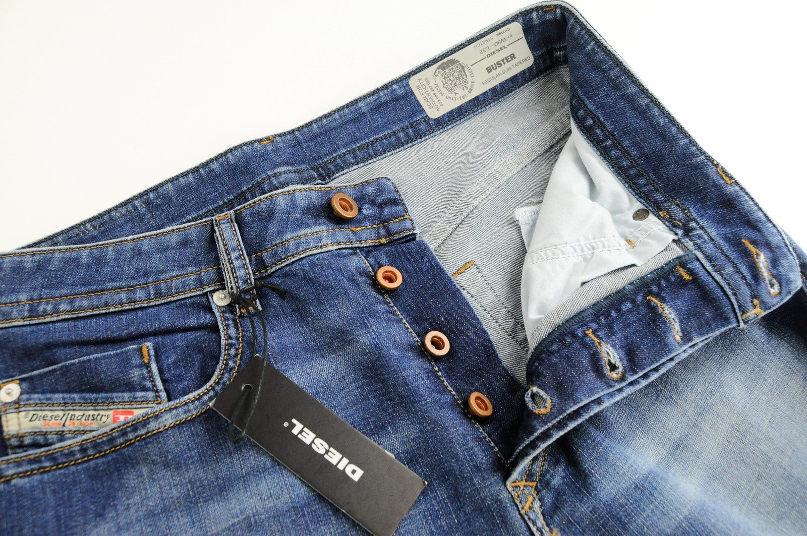 DIESEL Buster R4TW8 Men Jeans W30/L32 Slim Tapered Blue Stretch Wash Jeans