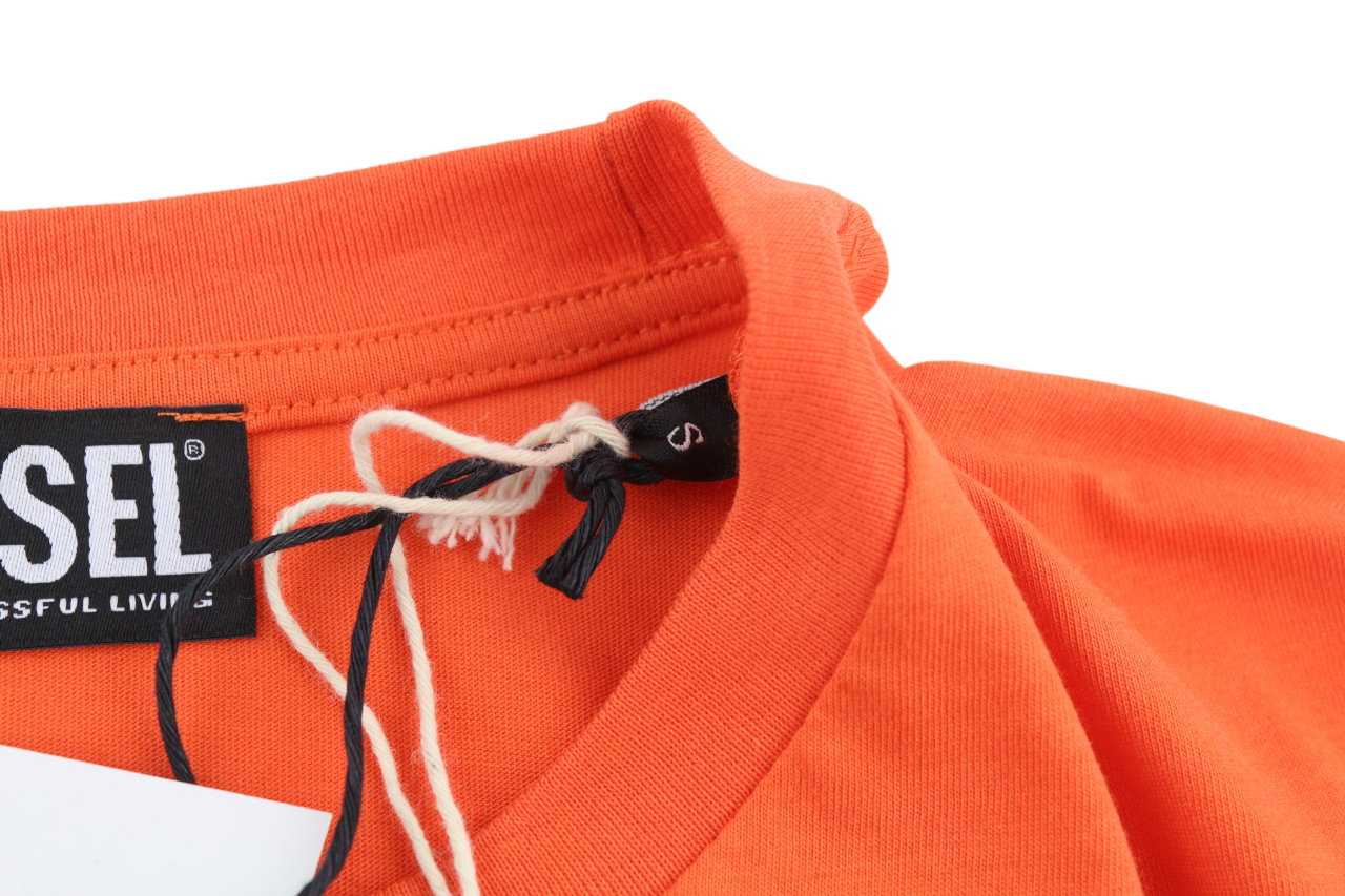 DIESEL T-Diegos-K26 Mens T-Shirt S Short Sleeve Crew Neck  Orange Casual