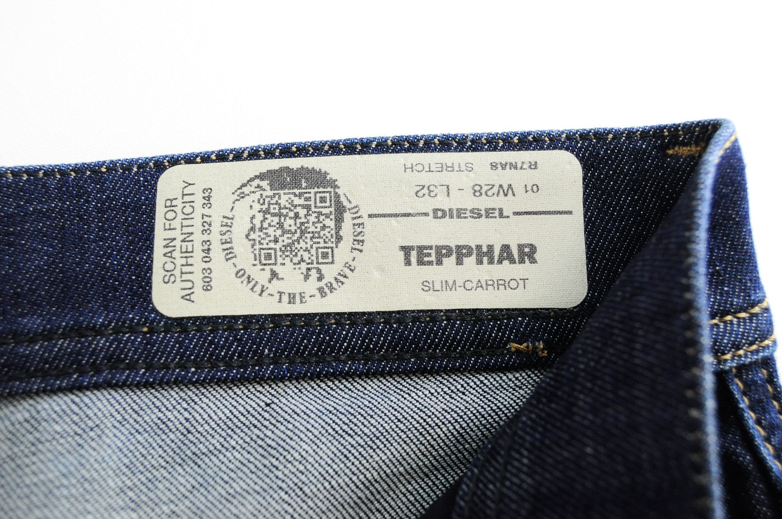 DIESEL Tepphar R7NA8 Men's Blue Slim Carrot Fit Jeans W28/L32 Aged Distressed