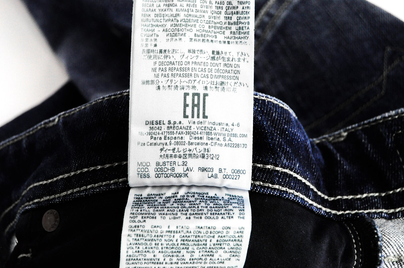 DIESEL Buster R9K03 Men's Blue Jeans W28/L32 Slim Tapered Stained Distressed