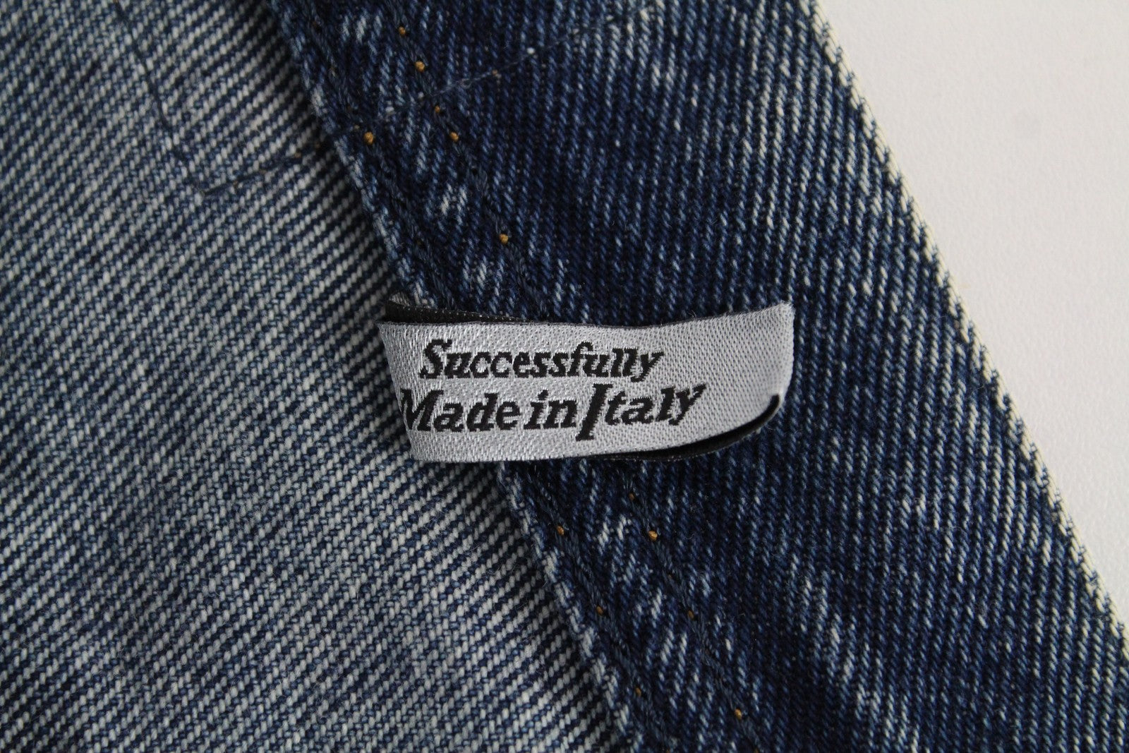 DIESEL Dagh-XP 084ZS Men's Jeans W32/L32 Straight Fit Washed Blue Ripped Cotton