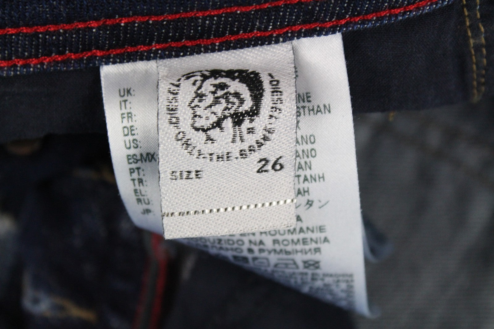 DIESEL Larkee-Beex 084QT vyriški džinsai W26/L30 siaurėjantys, mėlyni, plėšyti medvilniniai džinsai 