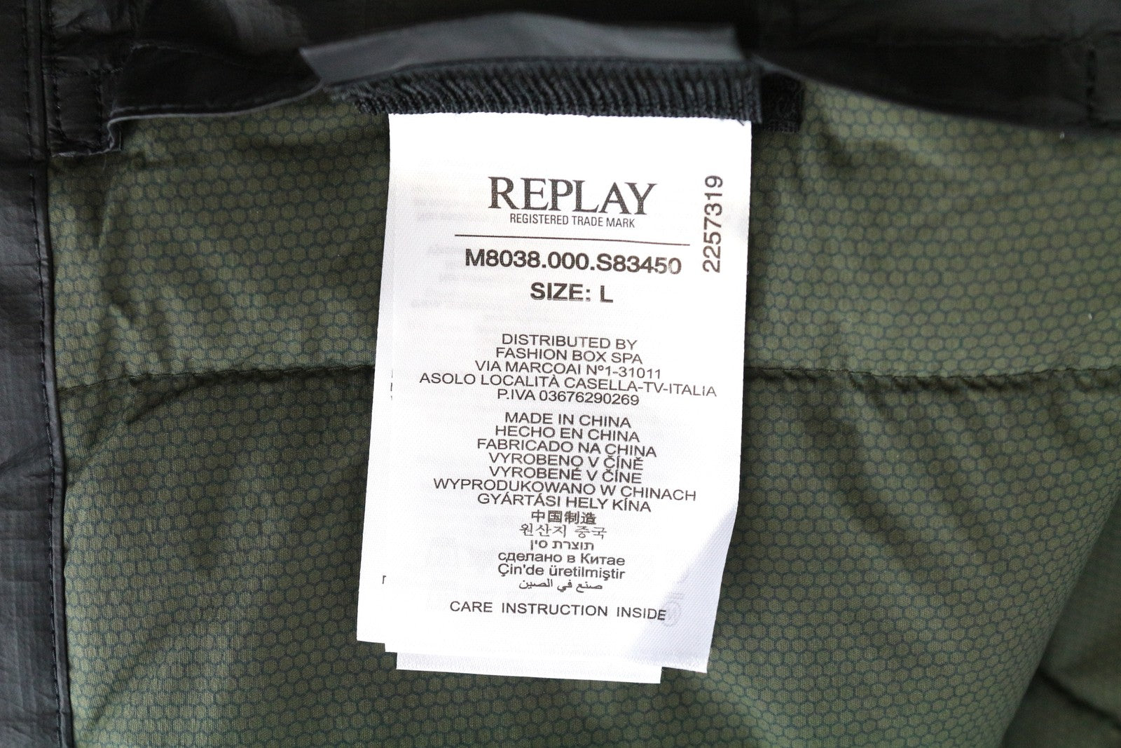 REPLAY vyriška striukė L, juoda, su pamušalu, užtrauktuku, ilgomis rankovėmis, vieneilė. Logotipas.