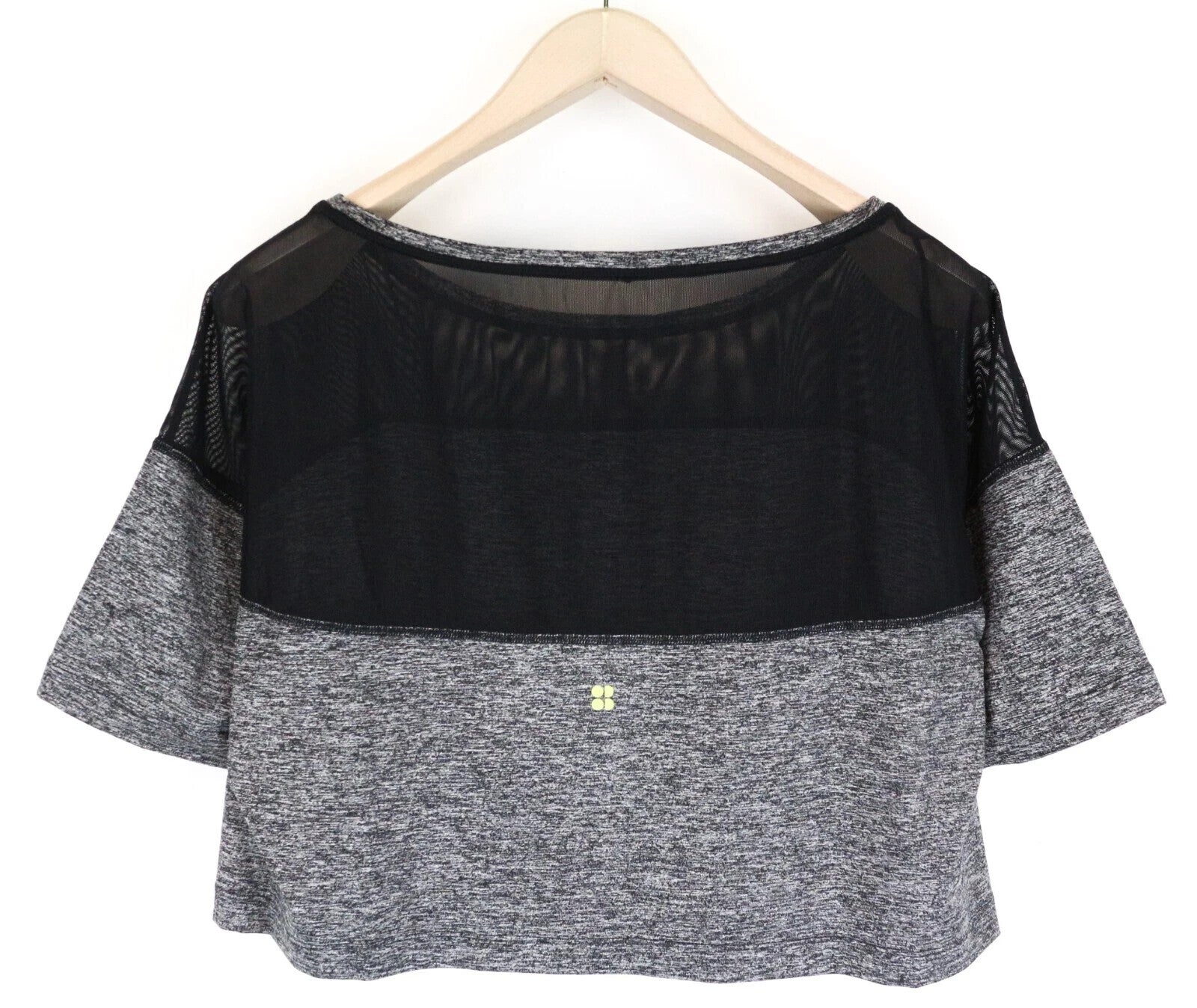 SWEATY BETTY Contemporary Women's T-Shirt L Grey Stretch Cropped Sleeve