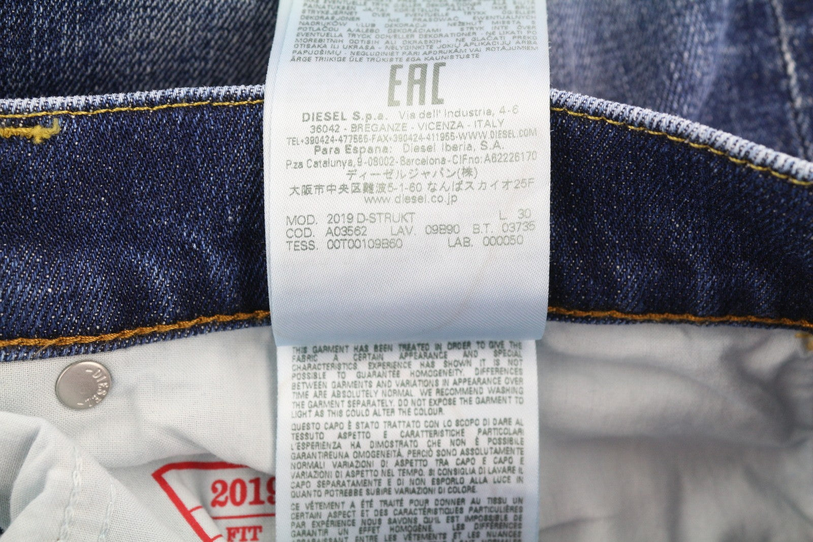 DIESEL 2019 D-Strukt E9B90 Men Jeans W32/L30 Slim  Distress Fade Effect RRP€250