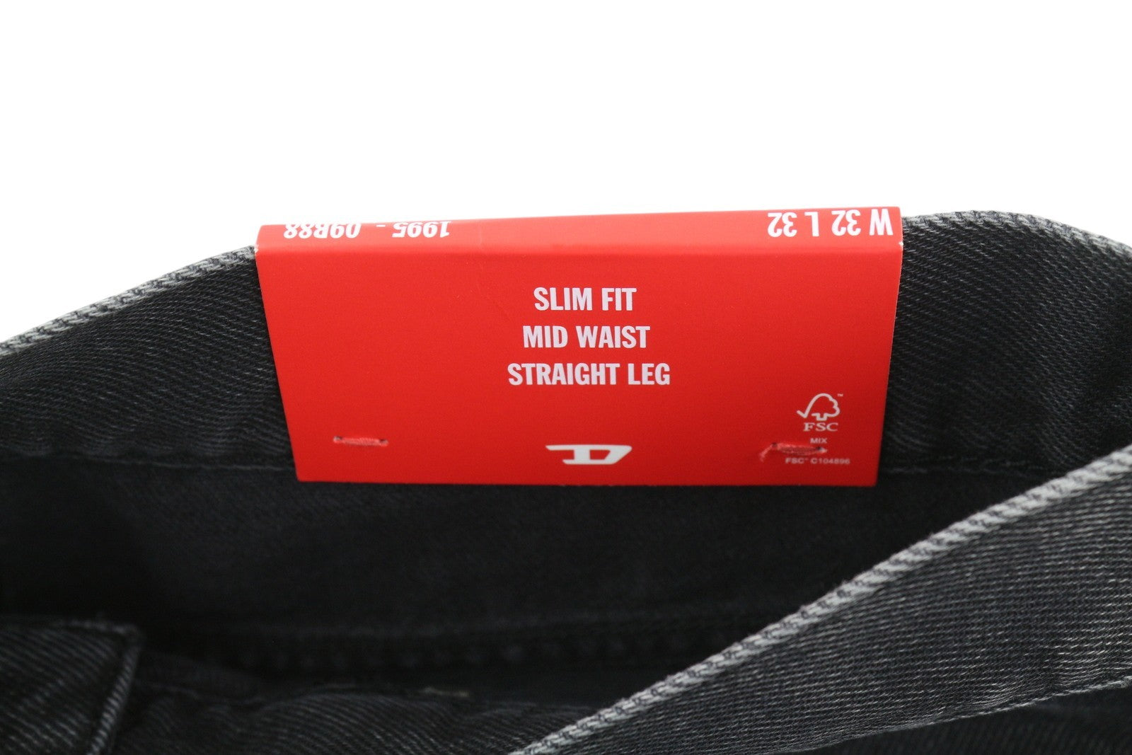 DIESEL 1995 D-SARK 09B88 Men Jeans W32/L32 Slim  Straight Washed Black RRP€185