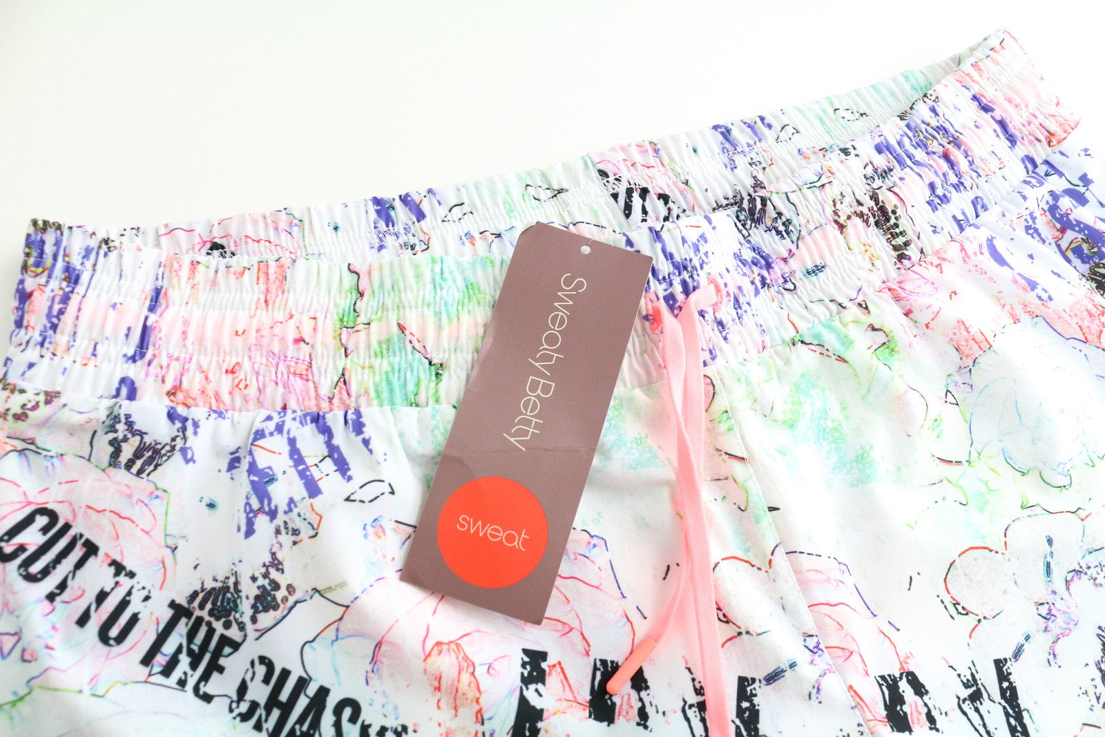 SWEATY BETTY Pas De Chat Dance Women's Shorts XL White Stretch Graffiti Print