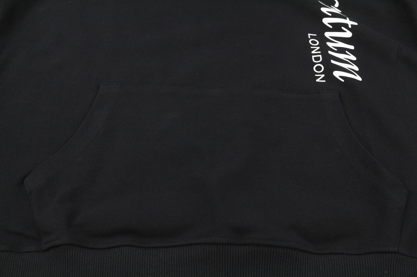 AQUASCUTUM FCIA18 Men Hoodie L Black Kangaroo Pocket Hooded Pullover Straps Logo