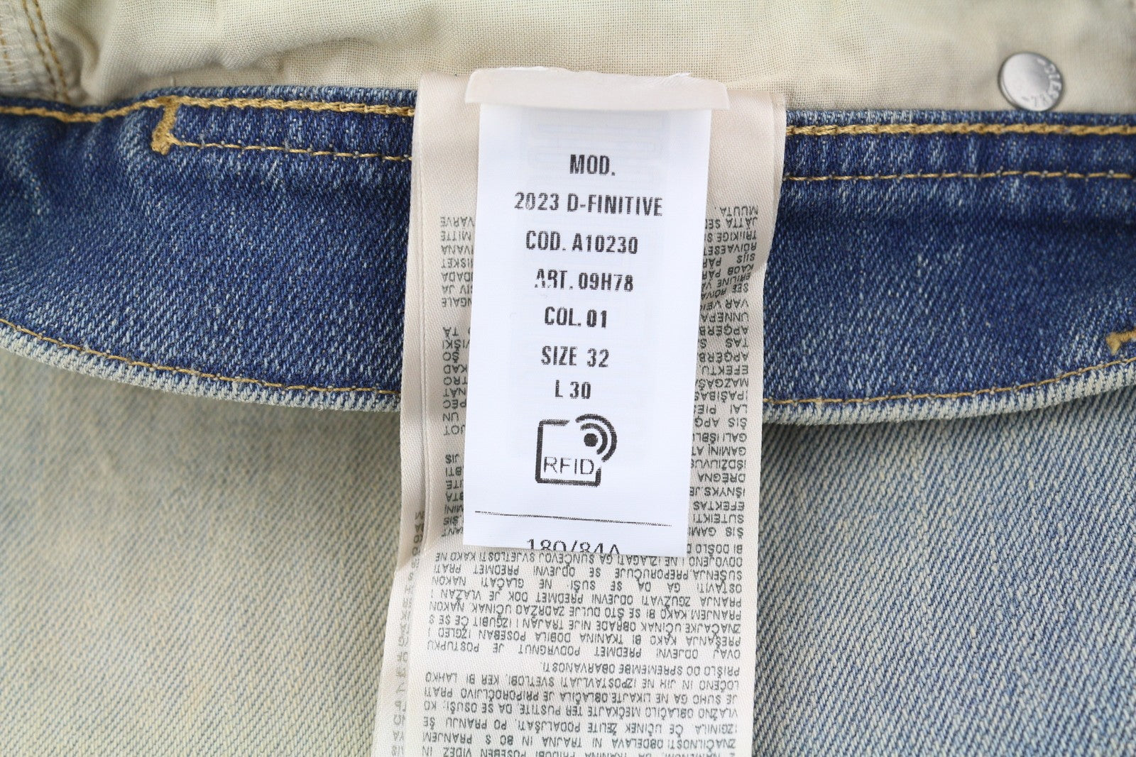 DIESEL 2023 D-Finitive 09H78 Men Jeans W32/L30 Regular  Tapered Blue RRP€295