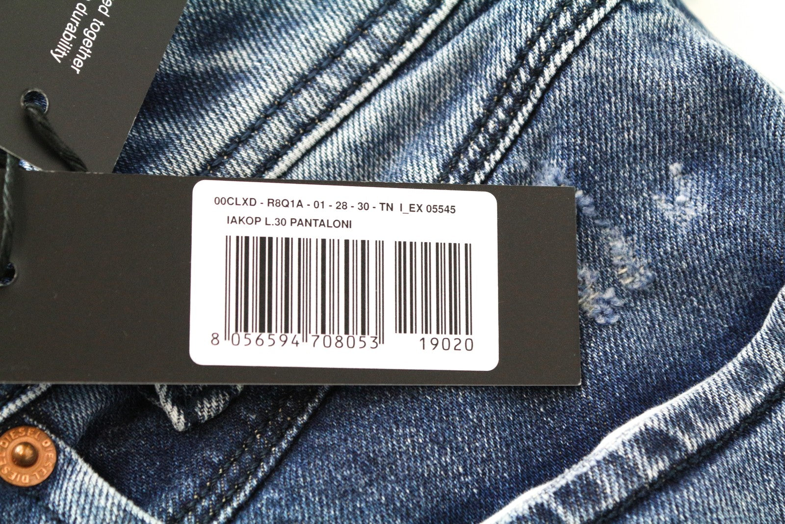 DIESEL Iakop R8Q1A Men's Slim Tapered W28 L30 Jeans Blue Cotton Stretch Ripped