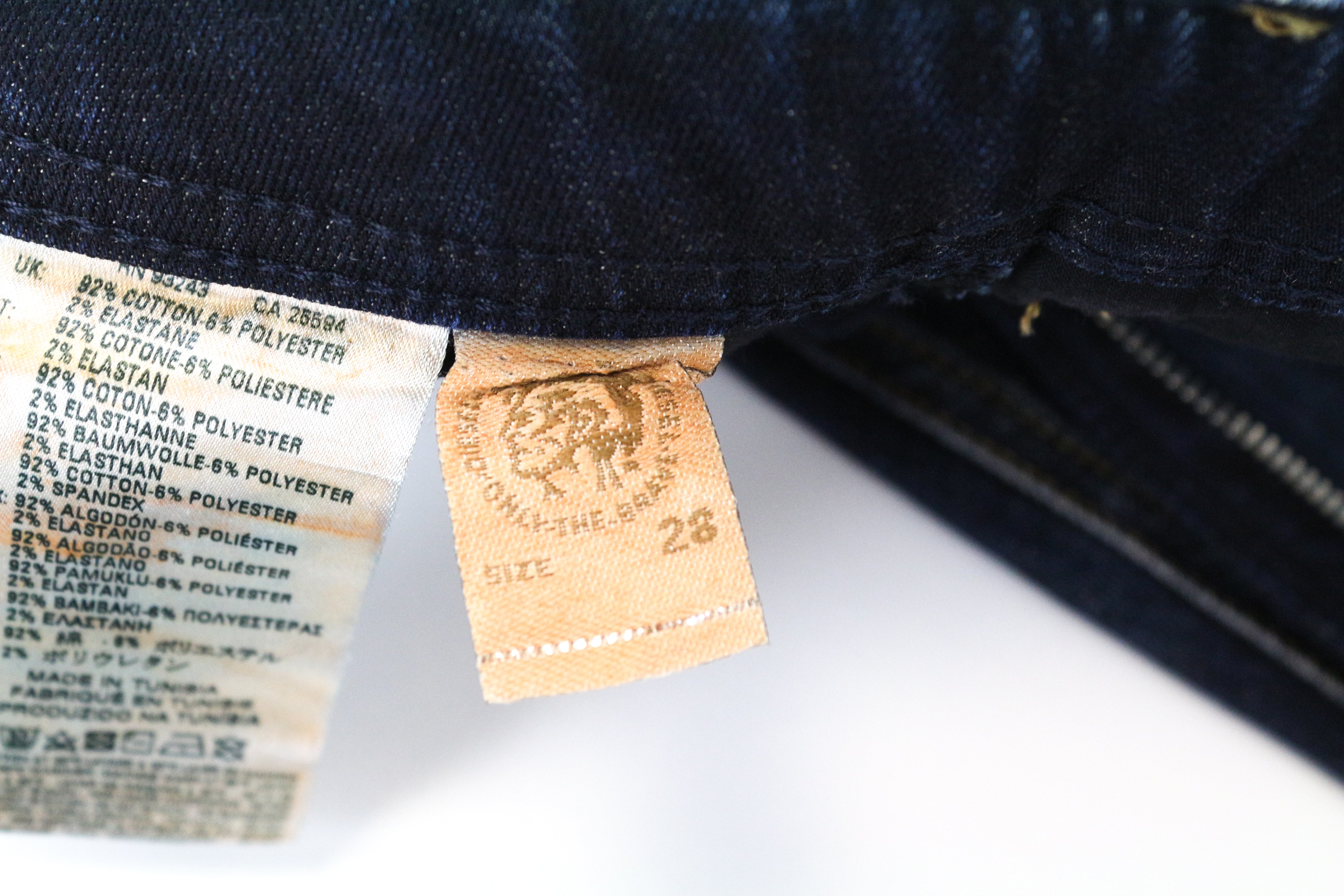 DIESEL Krayver R18V4 Ripped Slim Carrot Fit Men's Jeans W28 L32 Cotton Blue