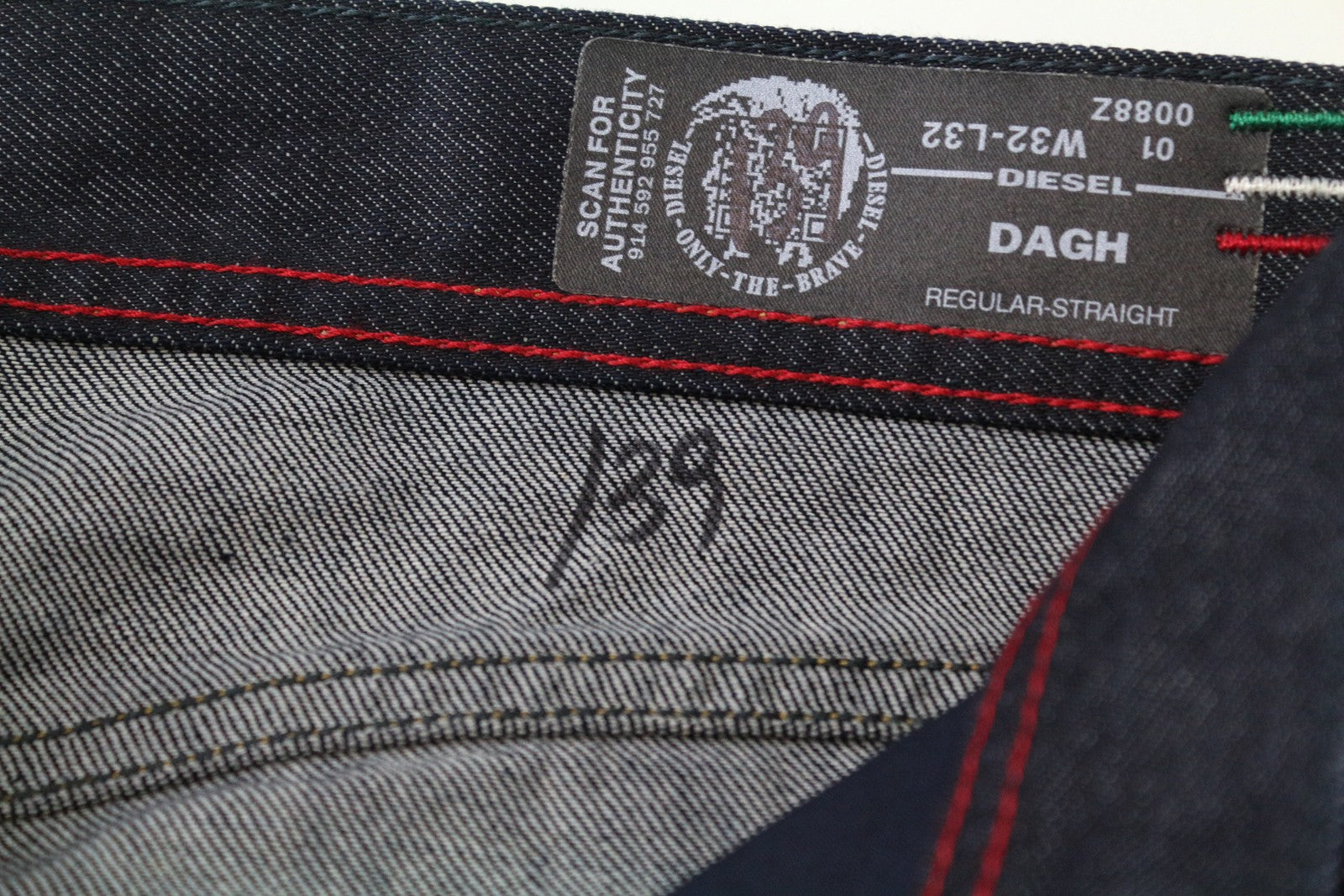 DIESEL Dagh 0088Z Straight Cut W32 L32 Men's Jeans Pure Cotton Blue 5-Pocket