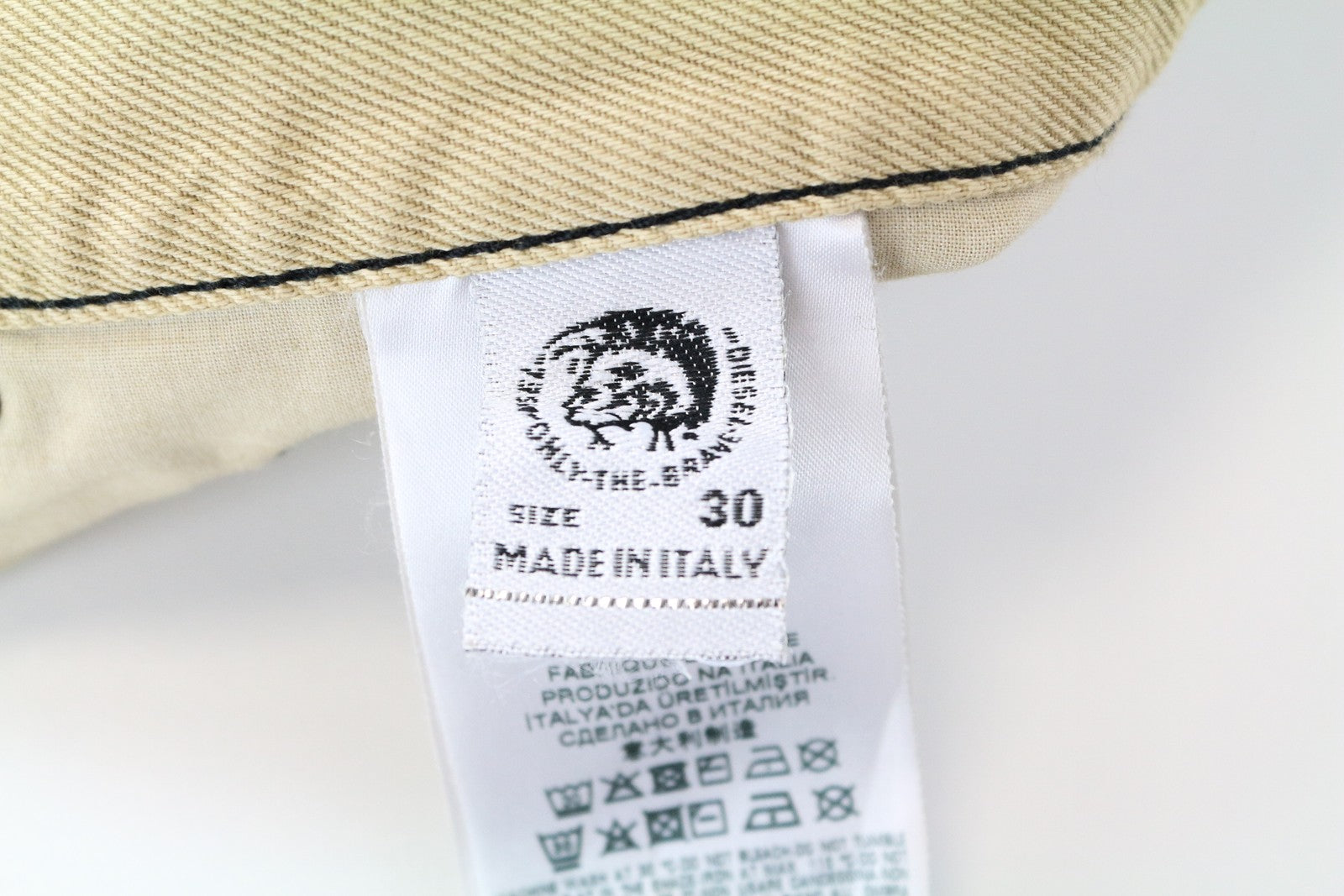 DIESEL D-Macs-SY1 069KR W30 L32 Men's Red Cotton Straight Fit Patterned Jeans