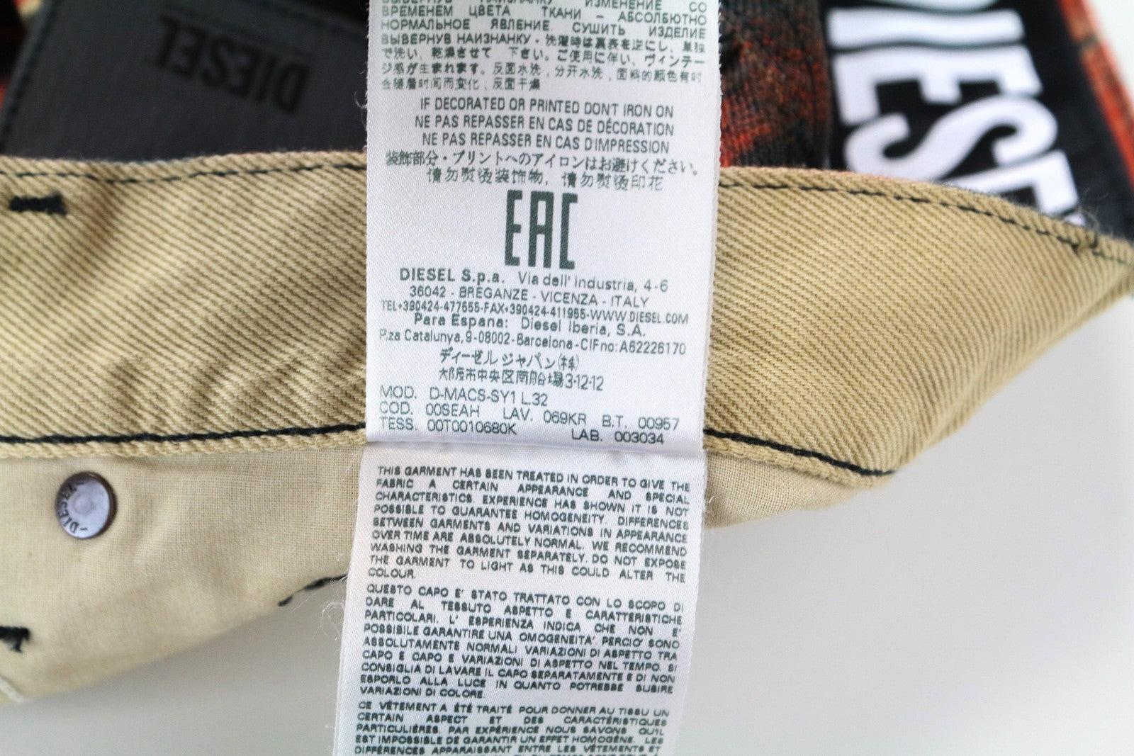 DIESEL D-Macs-SY1 069KR W30 L32 Men's Red Cotton Straight Fit Patterned Jeans