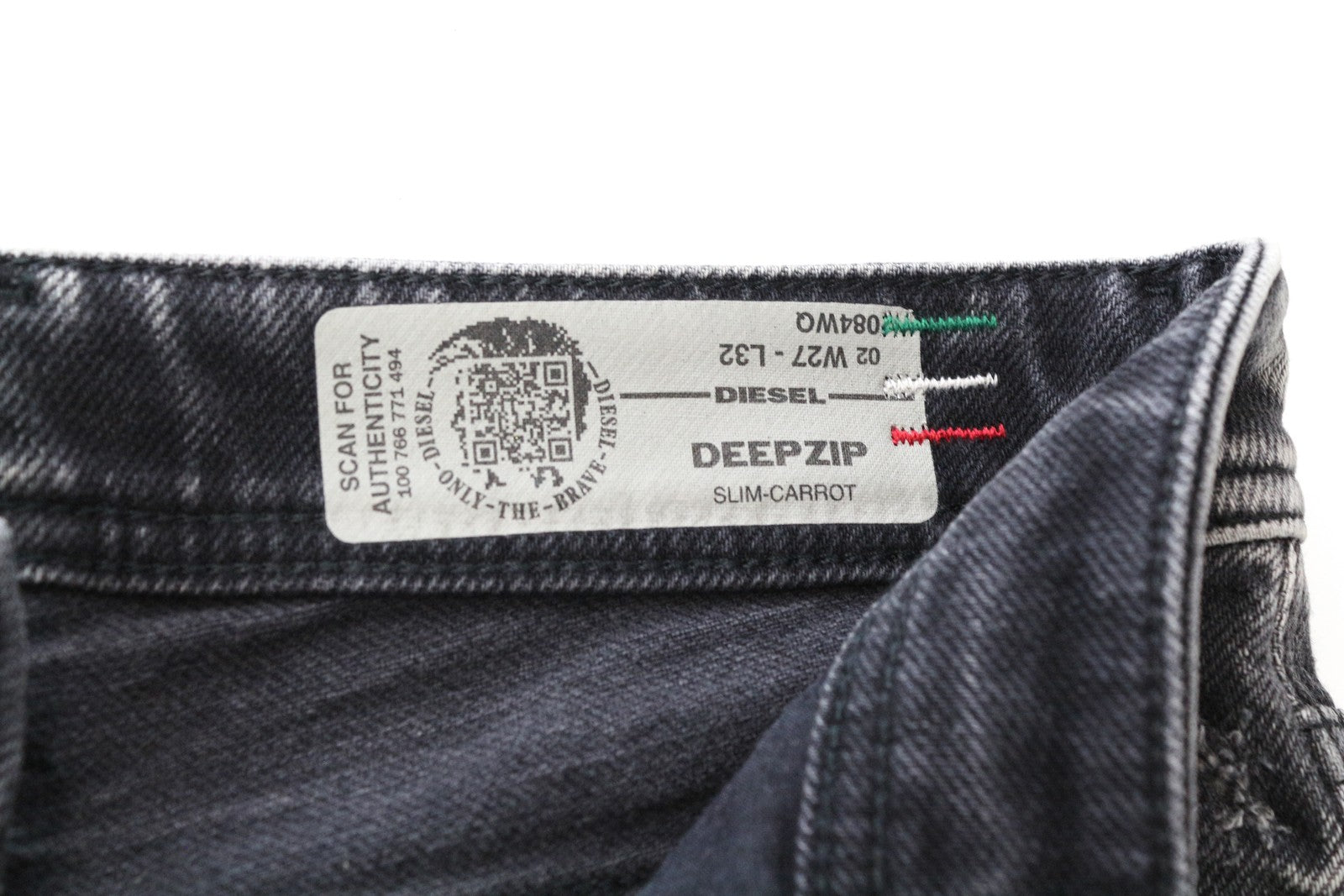 DIESEL Deepzip 084WQ Slim Carrot Fit vyriški džinsai pilki W27 L32 tampri medvilnė