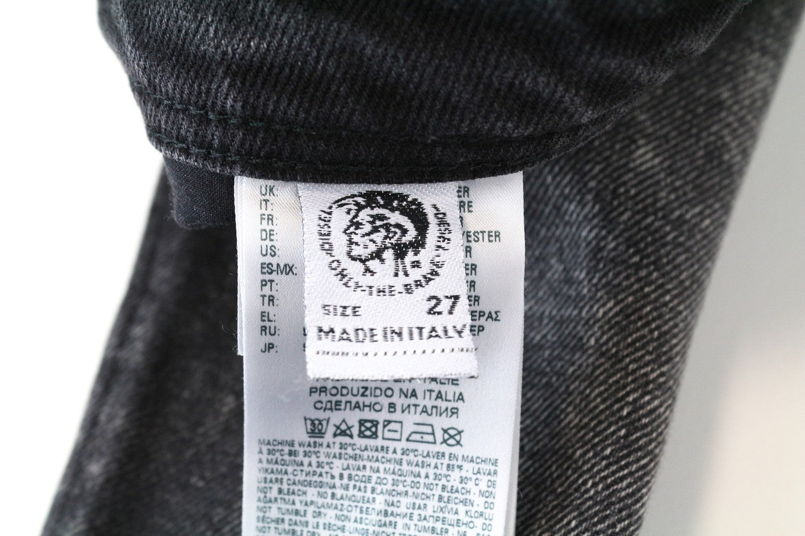 DIESEL Deepzip 084WQ Slim Carrot Fit vyriški džinsai pilki W27 L32 tampri medvilnė