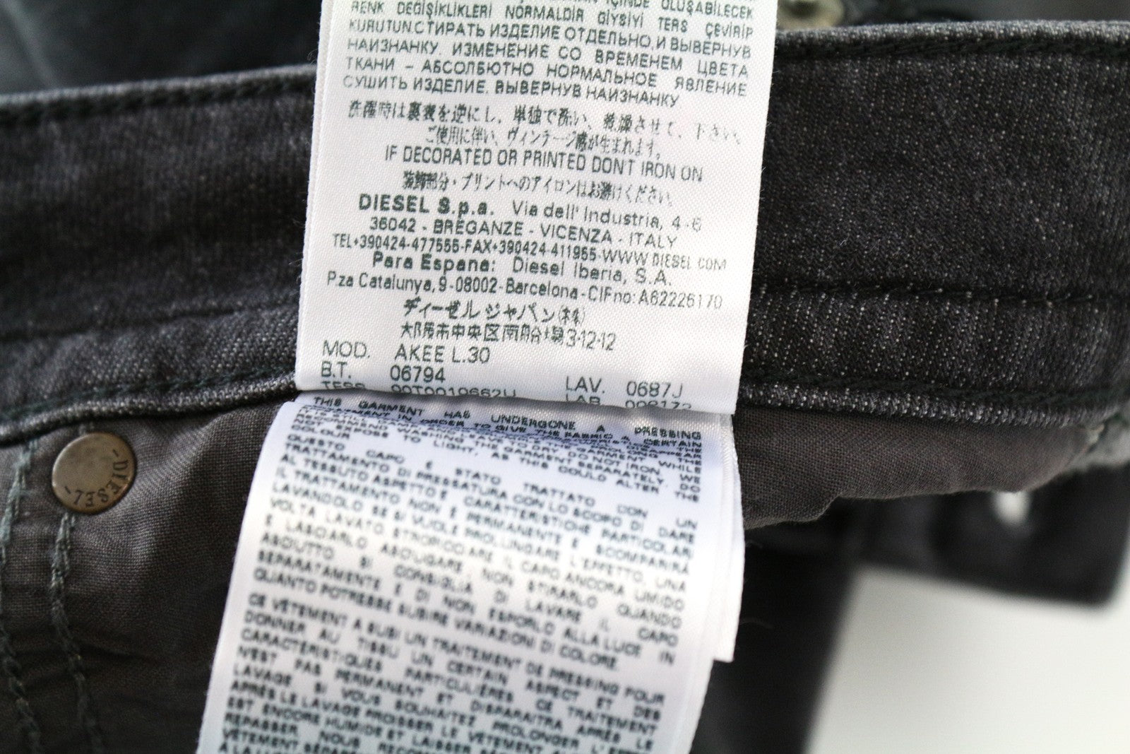 DIESEL Akee 0687J W27 L30 Slim Taper Fit Jeans Washed Grey Cotton Stretch Men's