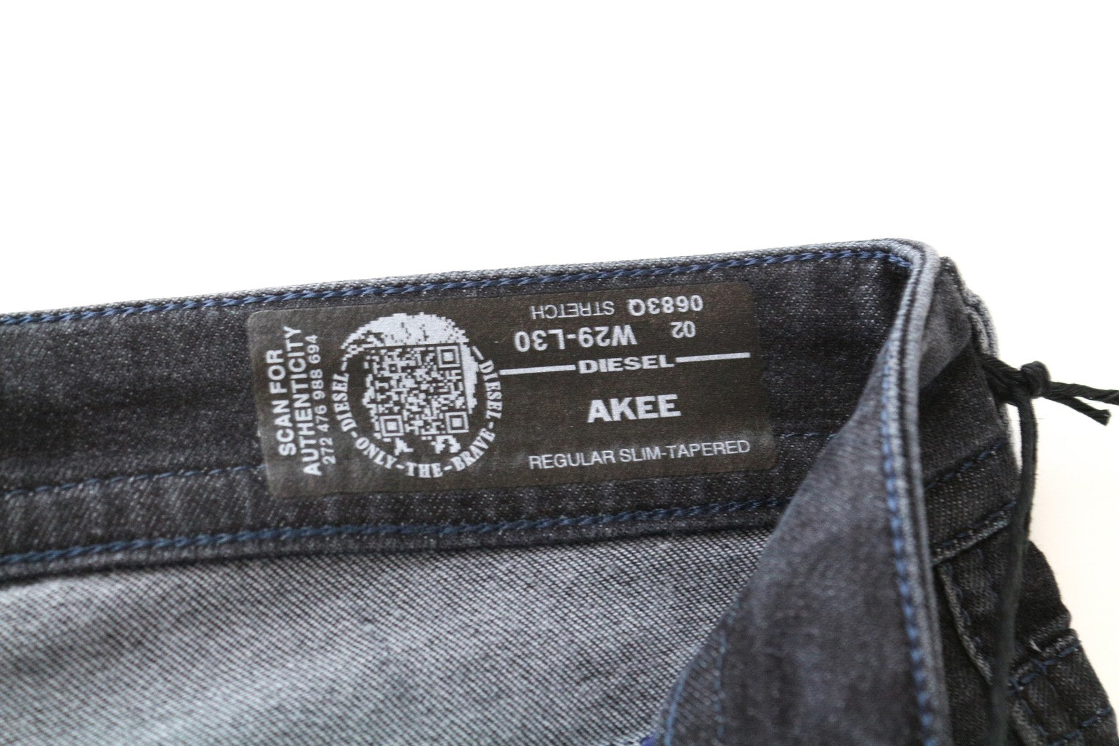 DIESEL Akee 0683Q Slim Fit Tapered Men's Jeans W29 L30 Stretch Cotton Blue