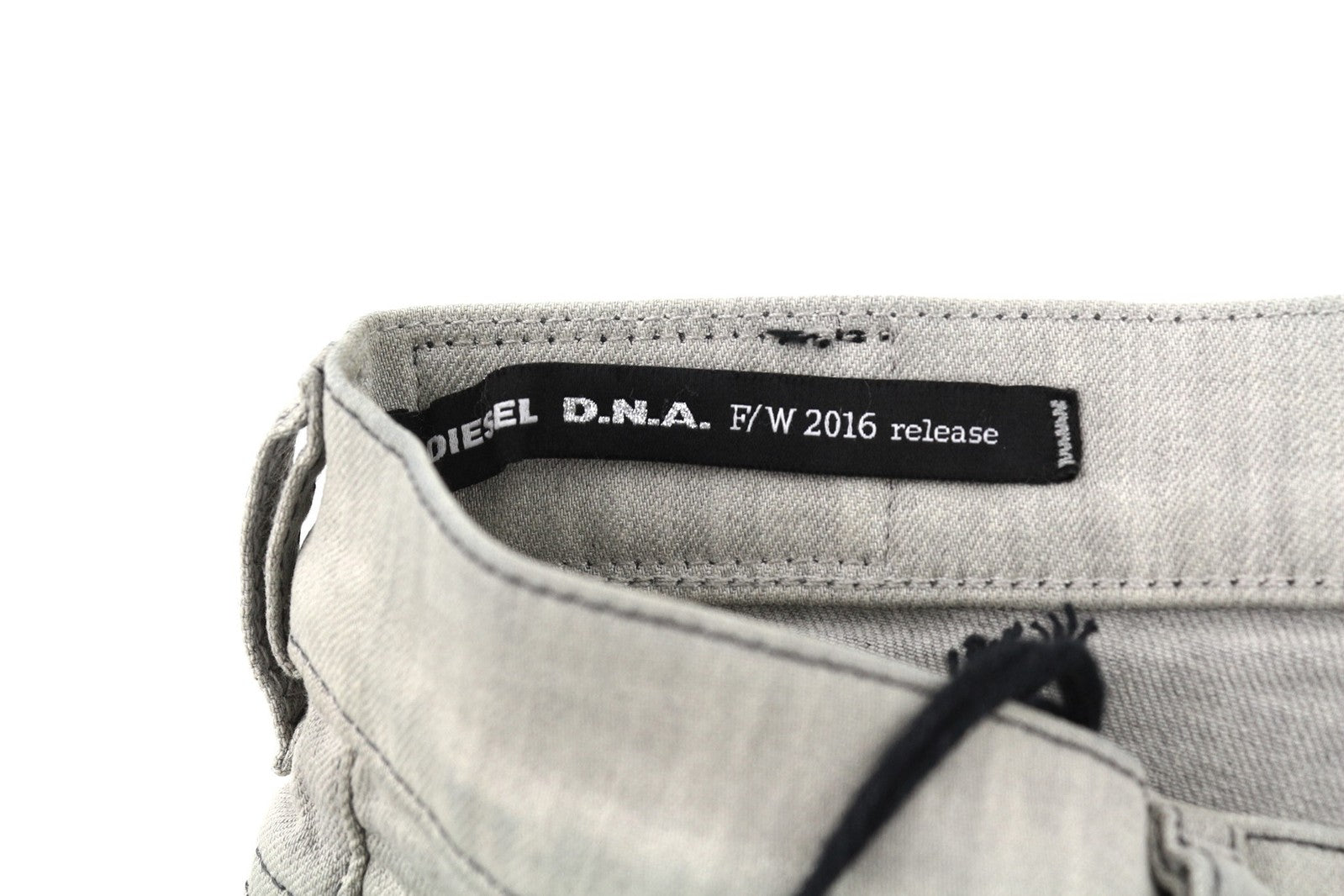 DIESEL D.N.A. Belthy 0676M Women Jeans W27/L32 Slim Straight Fit Grey RRP€180