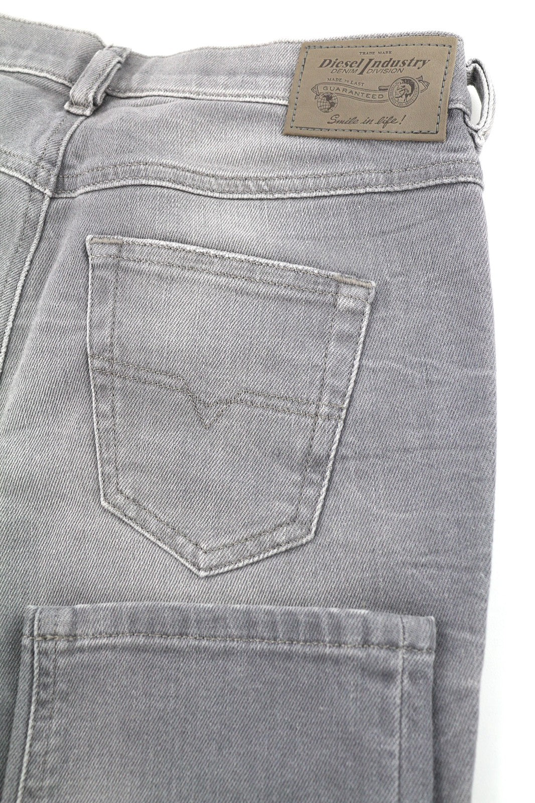 DIESEL Belthy-Ankle 0853H Women Jeans W24/L32 Slim Straight Fit Grey Distressed