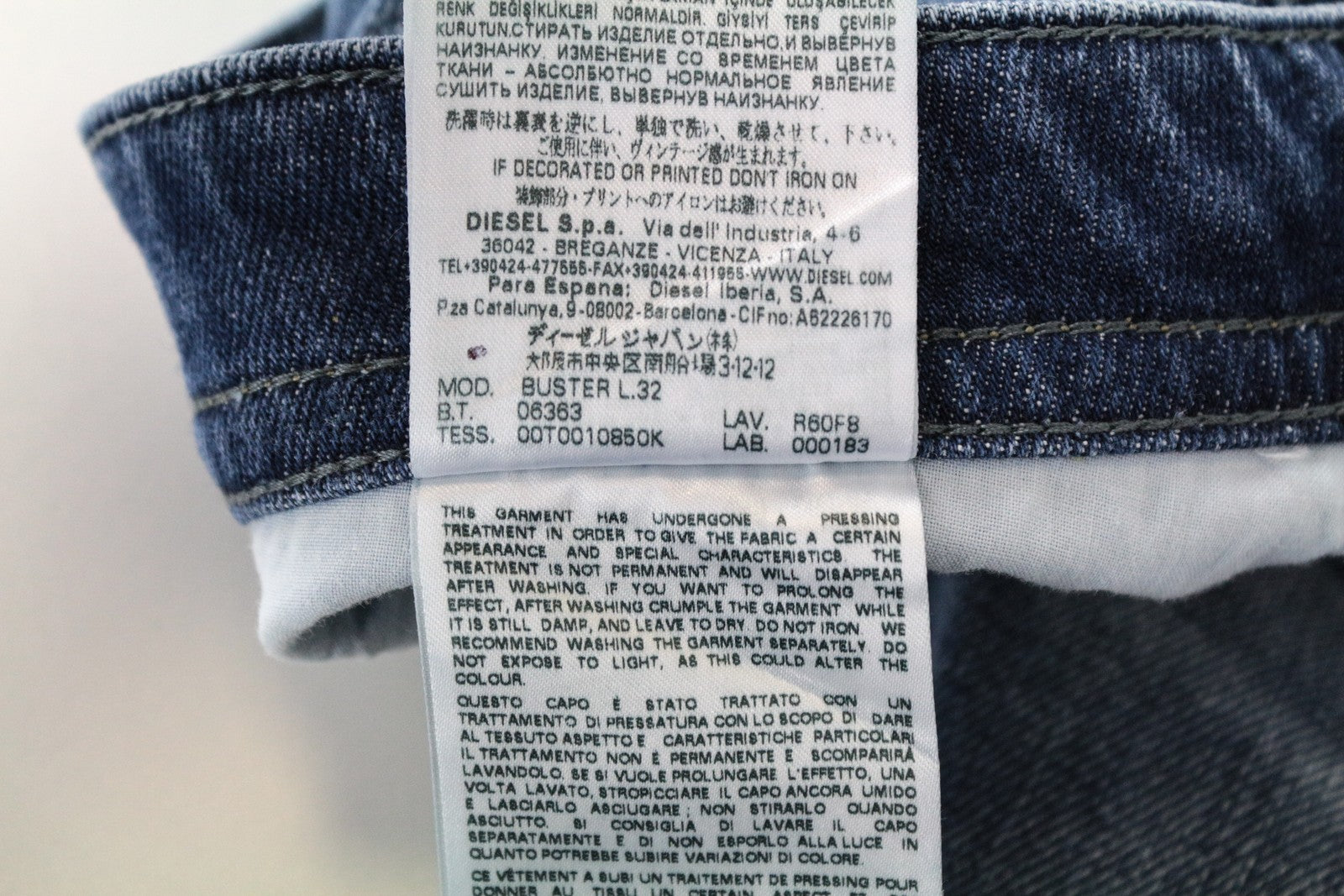 DIESEL Buster R60F8 Slim Tapered Fit W28 L32 Jeans Blue Distressed Stretch Men's