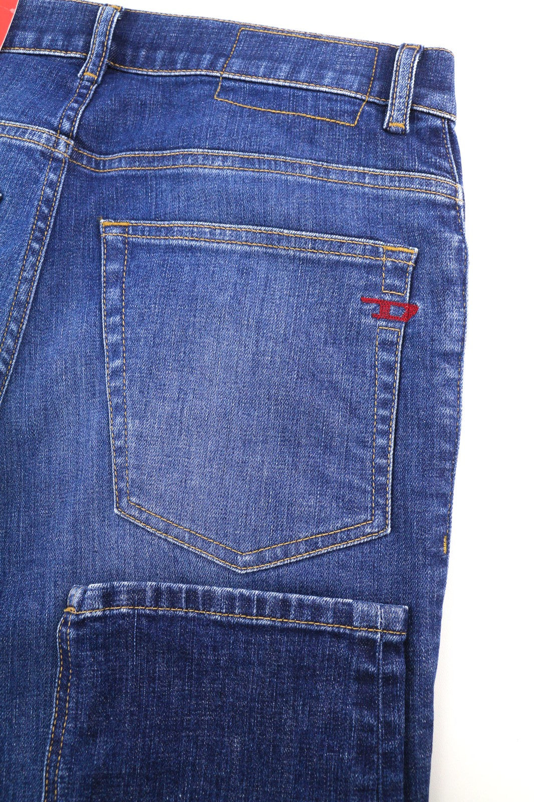 DIESEL 2005 D-Fining 09C72 vyriški džinsai W29/L32 vidutinio juosmens, įprasto dydžio, siaurėjančios, rekomenduojama kaina – 225 € 