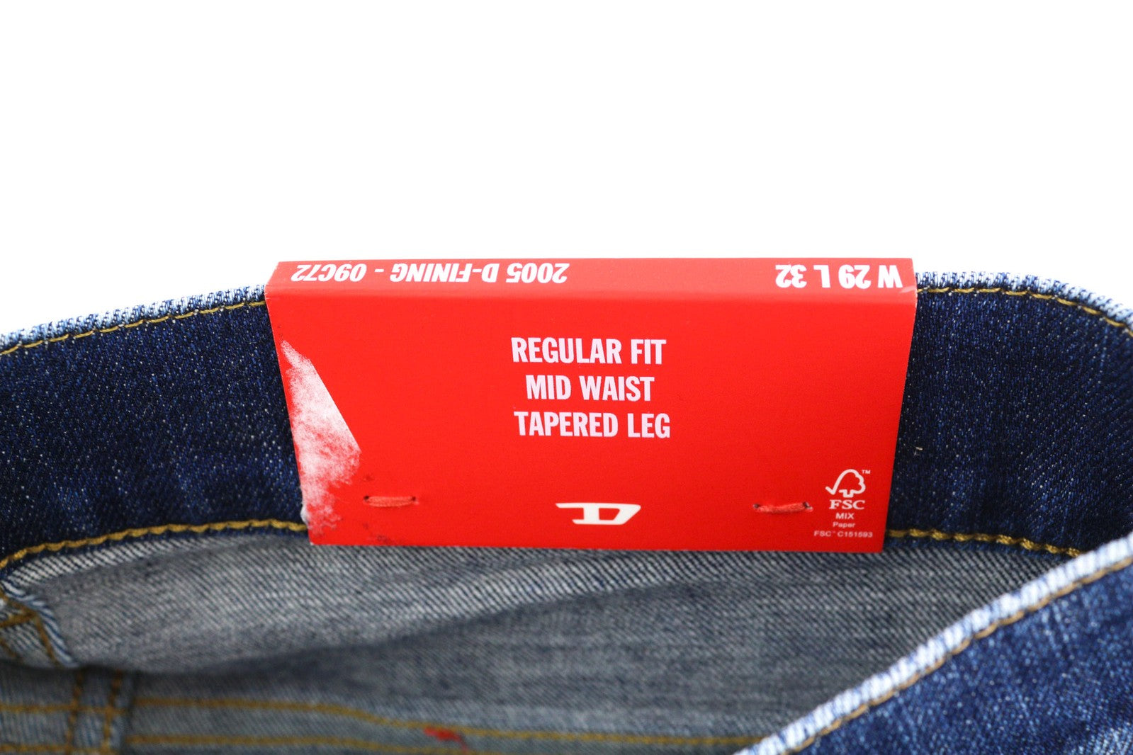 DIESEL 2005 D-Fining 09C72 vyriški džinsai W29/L32 vidutinio juosmens, įprasto dydžio, siaurėjančios, rekomenduojama kaina – 225 € 