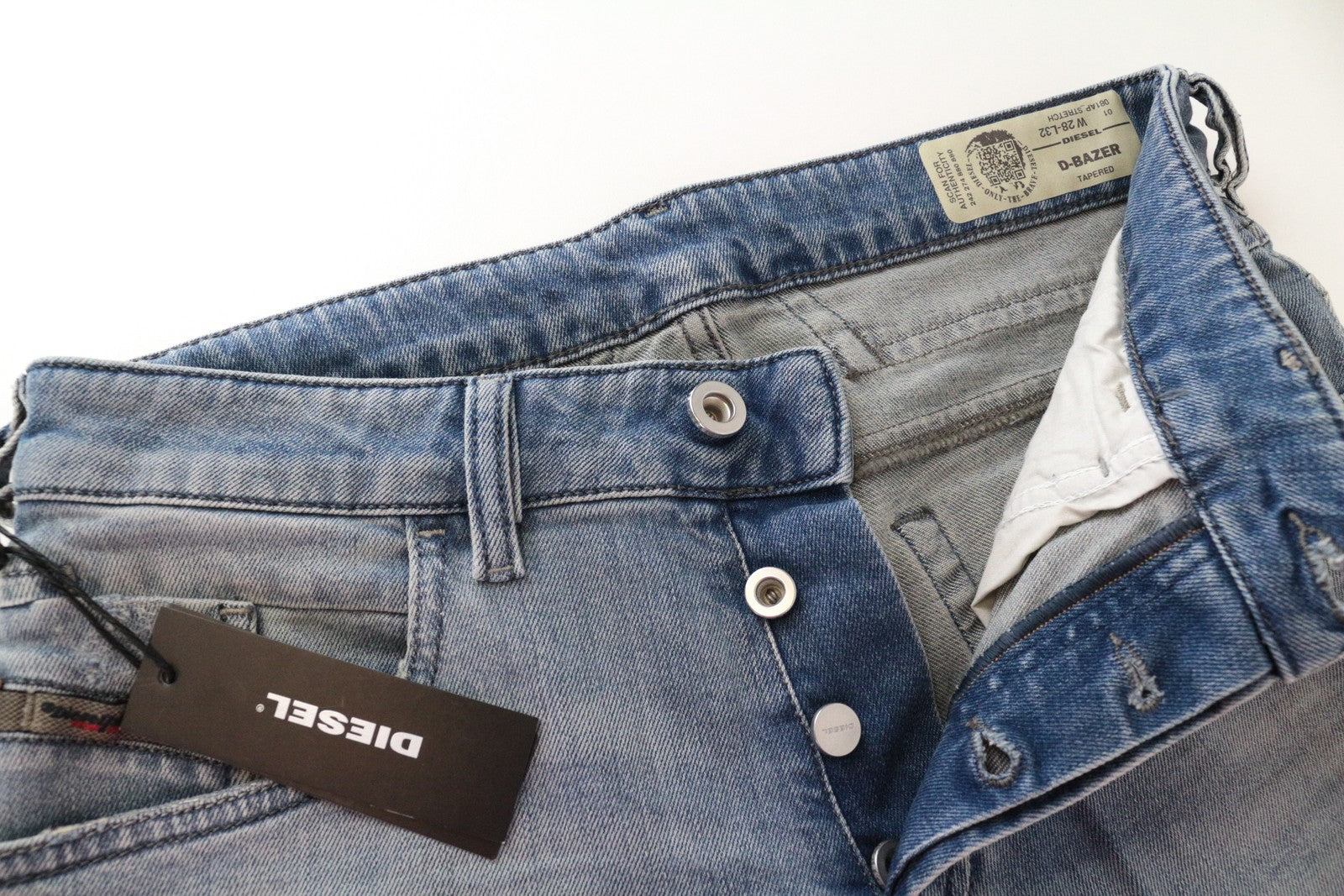 DIESEL D-Bazer 081AP Men's Jeans W28/L32 Light Blue Cotton Stretch Tapered Urban