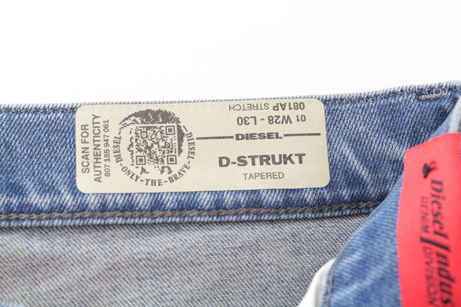 DIESEL D-Bazer 081AP Men's Jeans W28/L30 Light Blue Tapered Cotton Stretch Soft