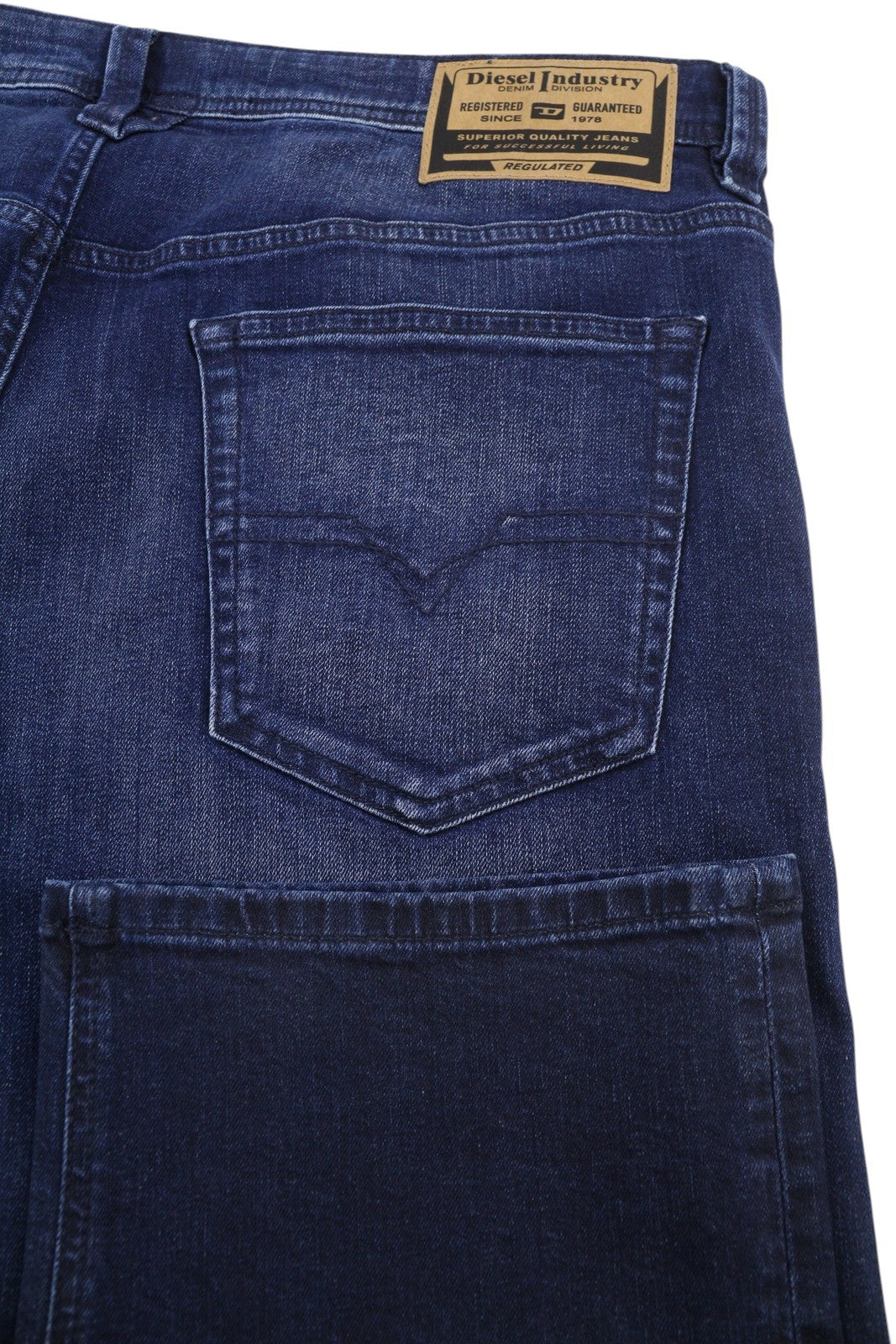 DIESEL 1985 Larkee RB067 Men Jeans W40/L32 Straight Fit Buttoned Washed Blue