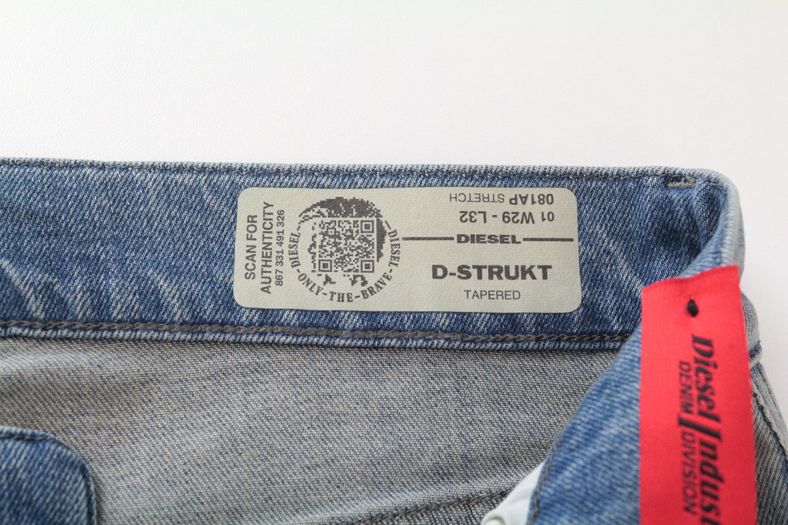 DIESEL D-Bazer 081AP Men's Jeans W29/L32 5-Pocket Cotton Stretch Blue Taper Fit