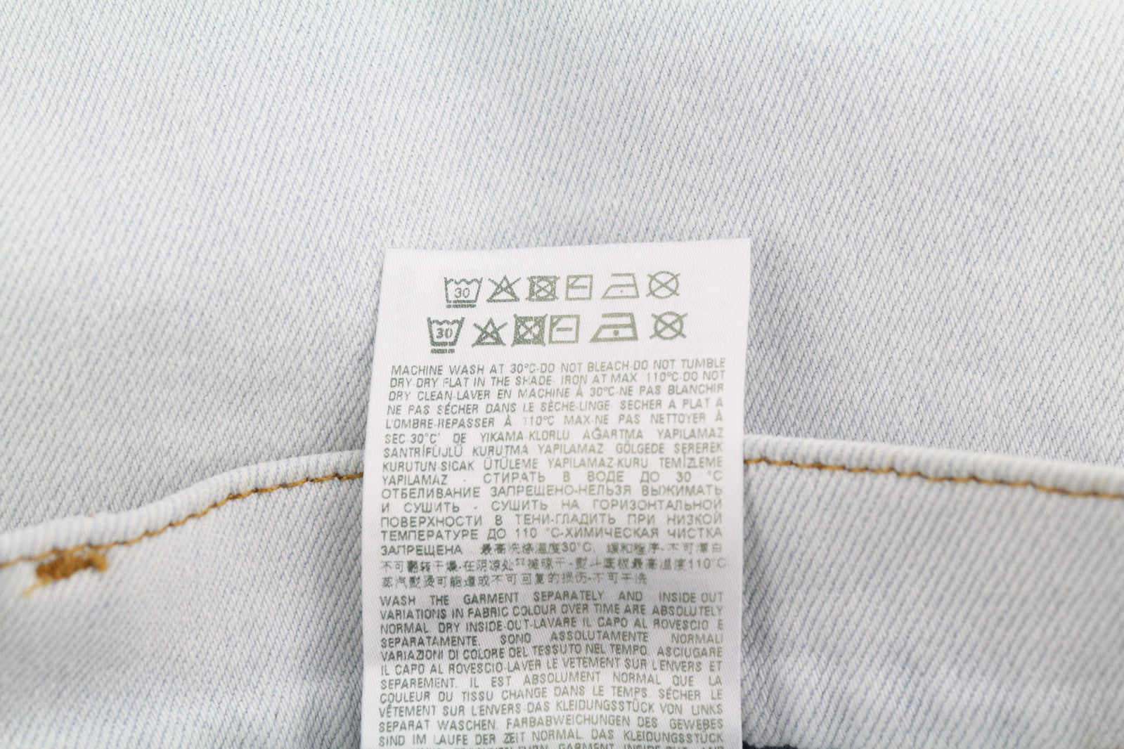 DIESEL 2005 D-Fining 09C06 vyriški džinsai W32/L34 įprasto kirpimo, siaurėjančiomis klešnėmis, vidutinio juosmens aukštyje 