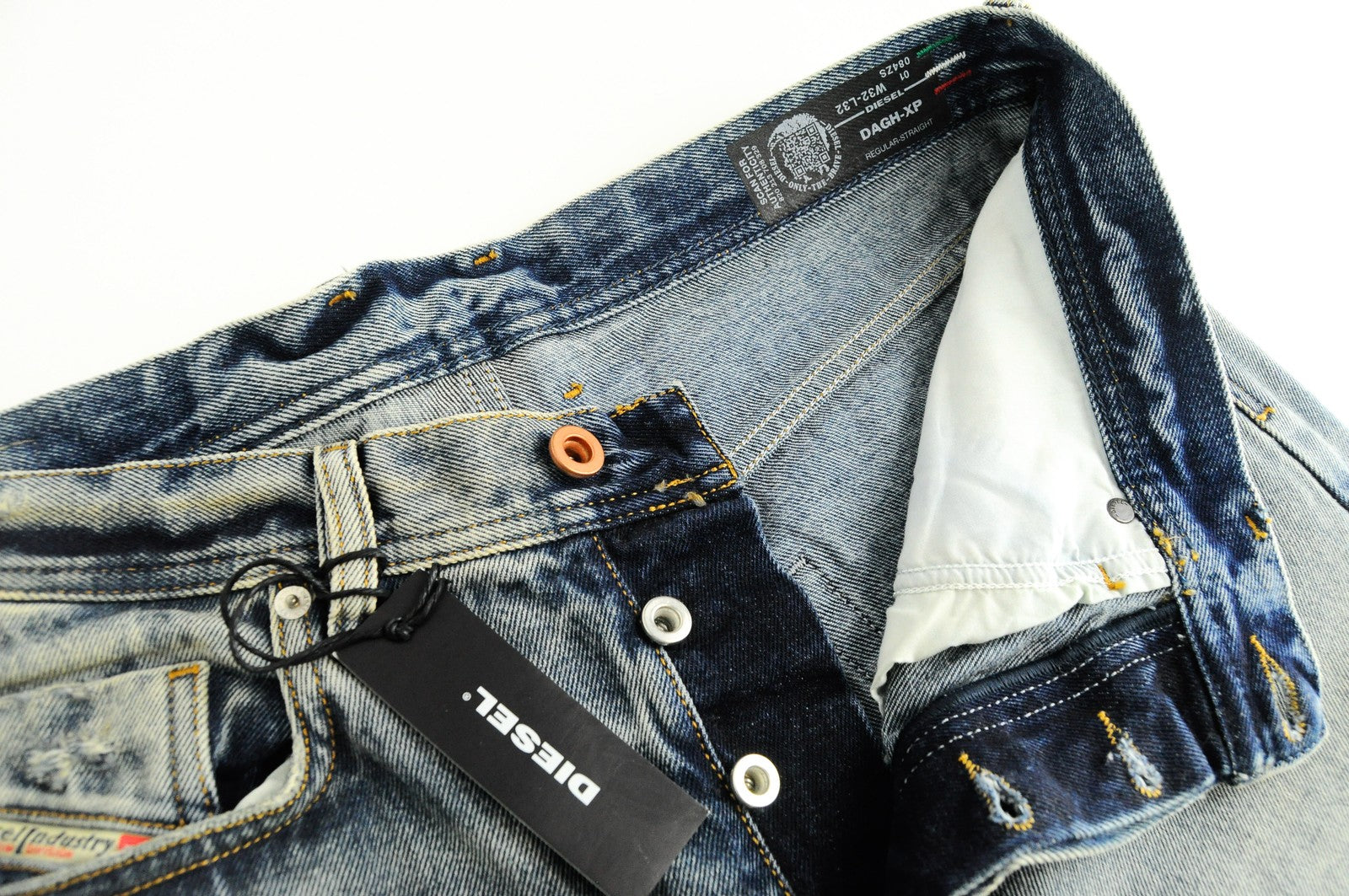 DIESEL Dagh-XP 084ZS Mens Jeans W32/L32 Straight Blue Washed  Cotton