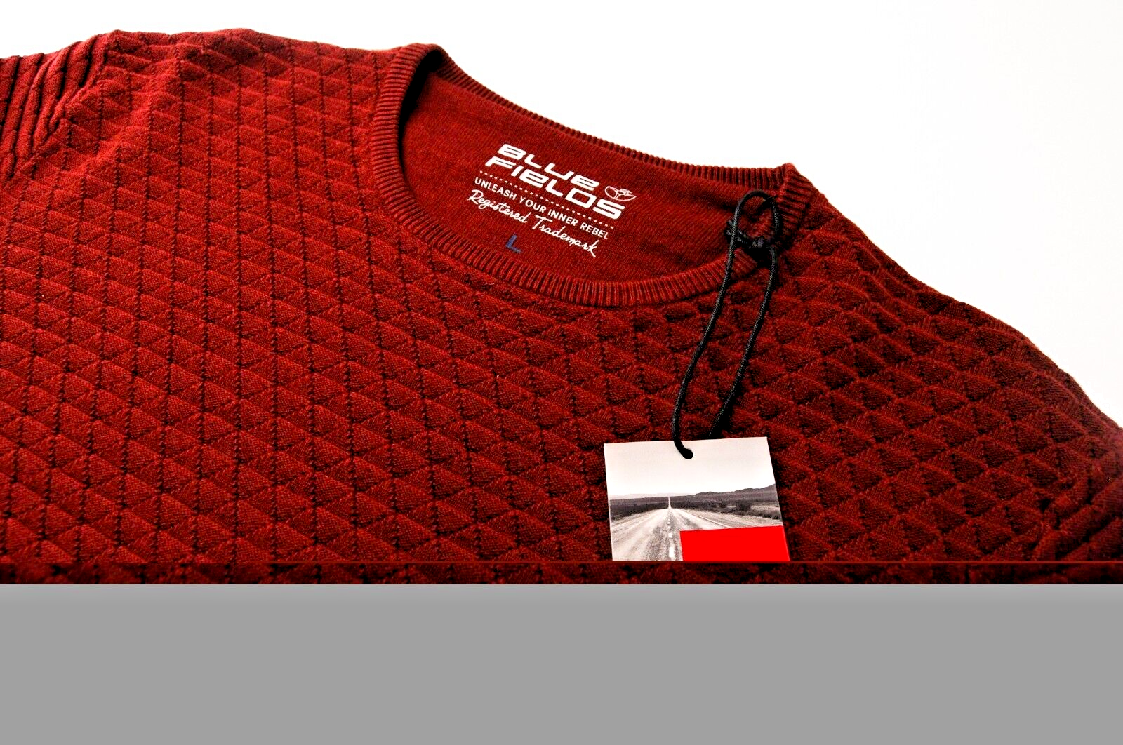 BLUE FIELDS Men Knit Pullover L Red Round Neck Long Sleeve Sweater