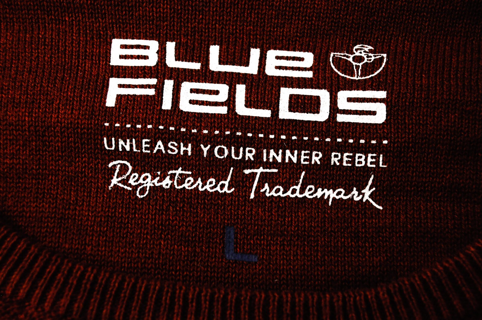 BLUE FIELDS Men Knit Pullover L Red Round Neck Long Sleeve Sweater