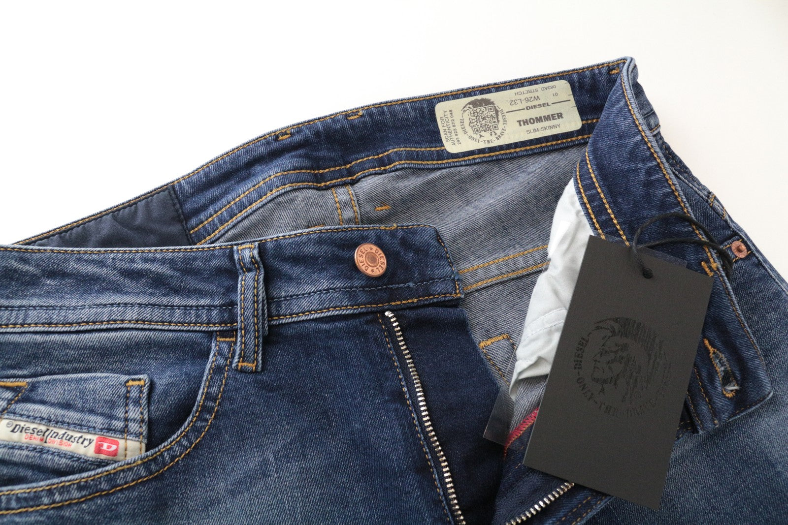 DIESEL Thommer 083AD W26/L32 Skinny Fit Men's Washed Blue Cotton Stretch Jeans