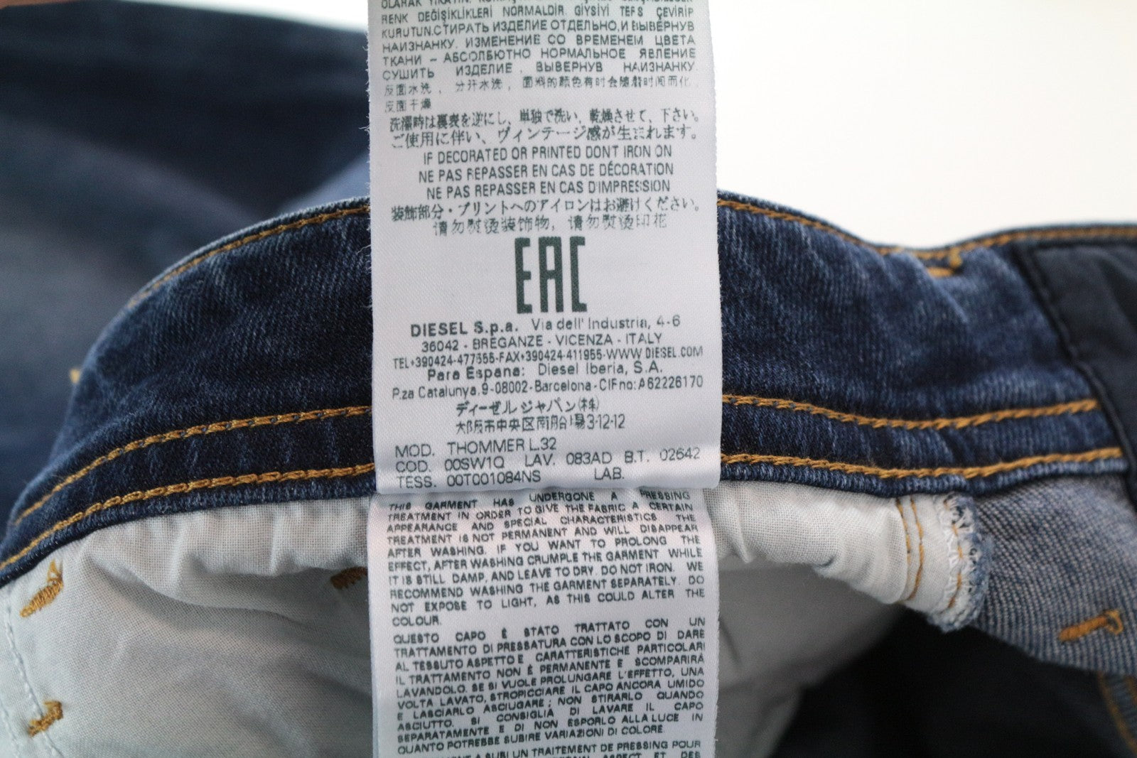 DIESEL Thommer 083AD W26/L32 Skinny Fit Men's Washed Blue Cotton Stretch Jeans