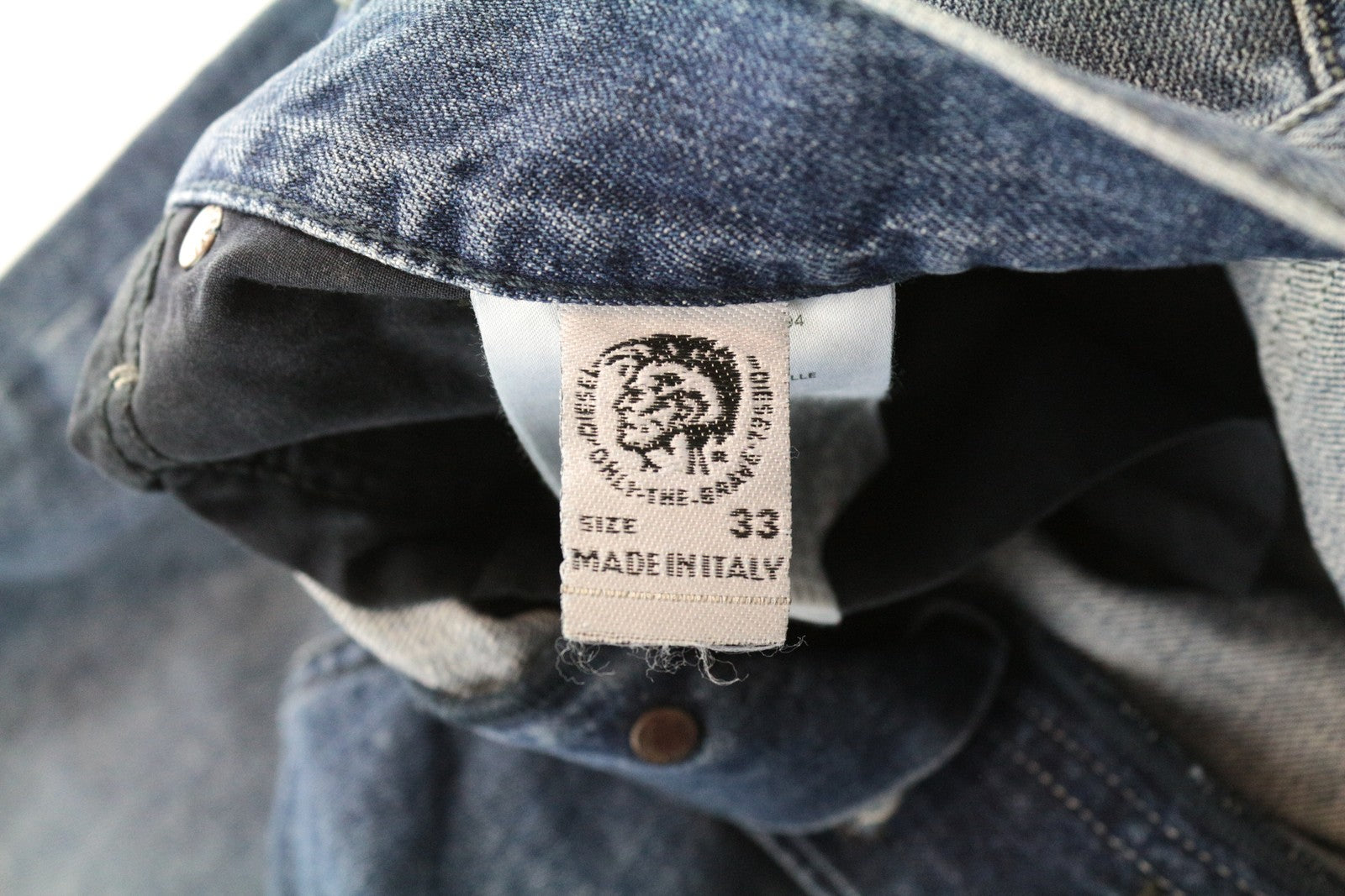 DIESEL Mharky 084UJ W33/L34 Blue Washed Cotton Denim Jeans Men's Skinny Fit