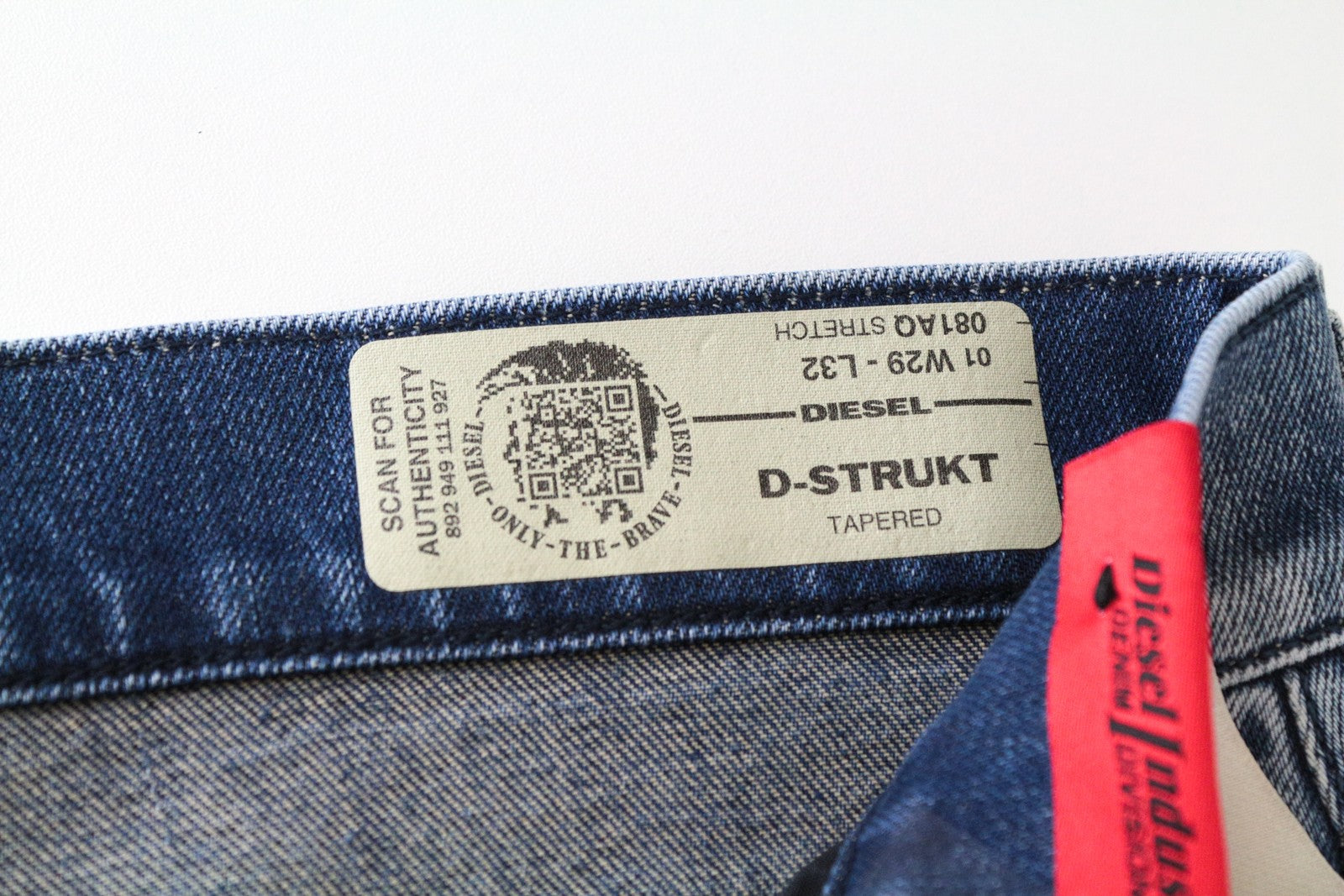 DIESEL D-Strukt 081AQ Ripped Blue Wash W29/L32 Taper Jeans Stretch Cotton Men's