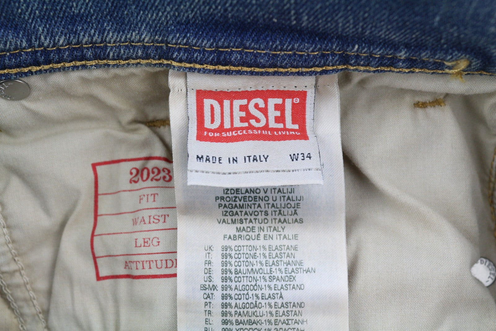 DIESEL 2023 D-Finitive 09H78 Men Jeans W34/L30 Regular  Tapered Blue RRP€295