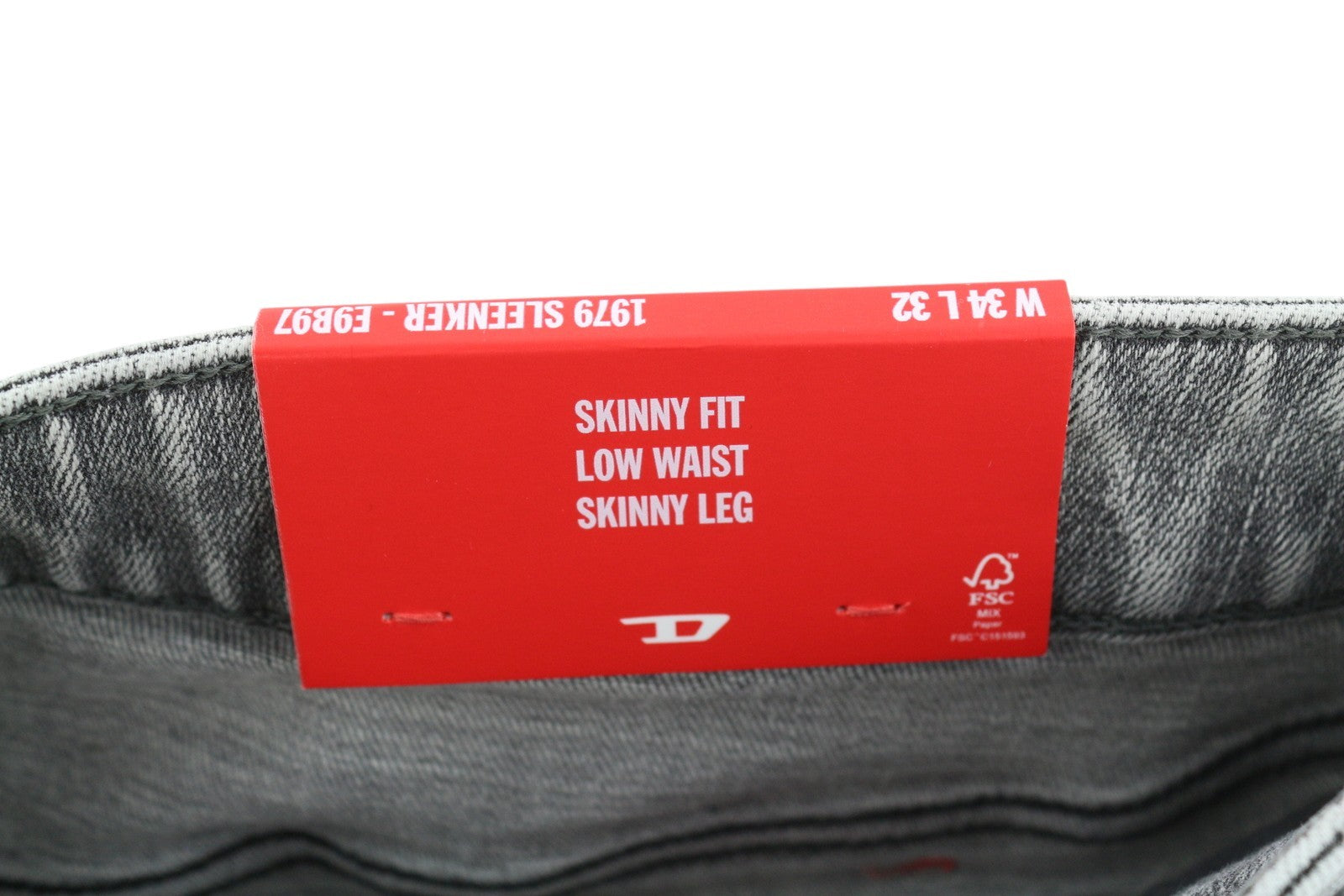 DIESEL 1979 Sleenker E9B97 Men Jeans W34/L32 Skinny Low Waist Distress RRP€250