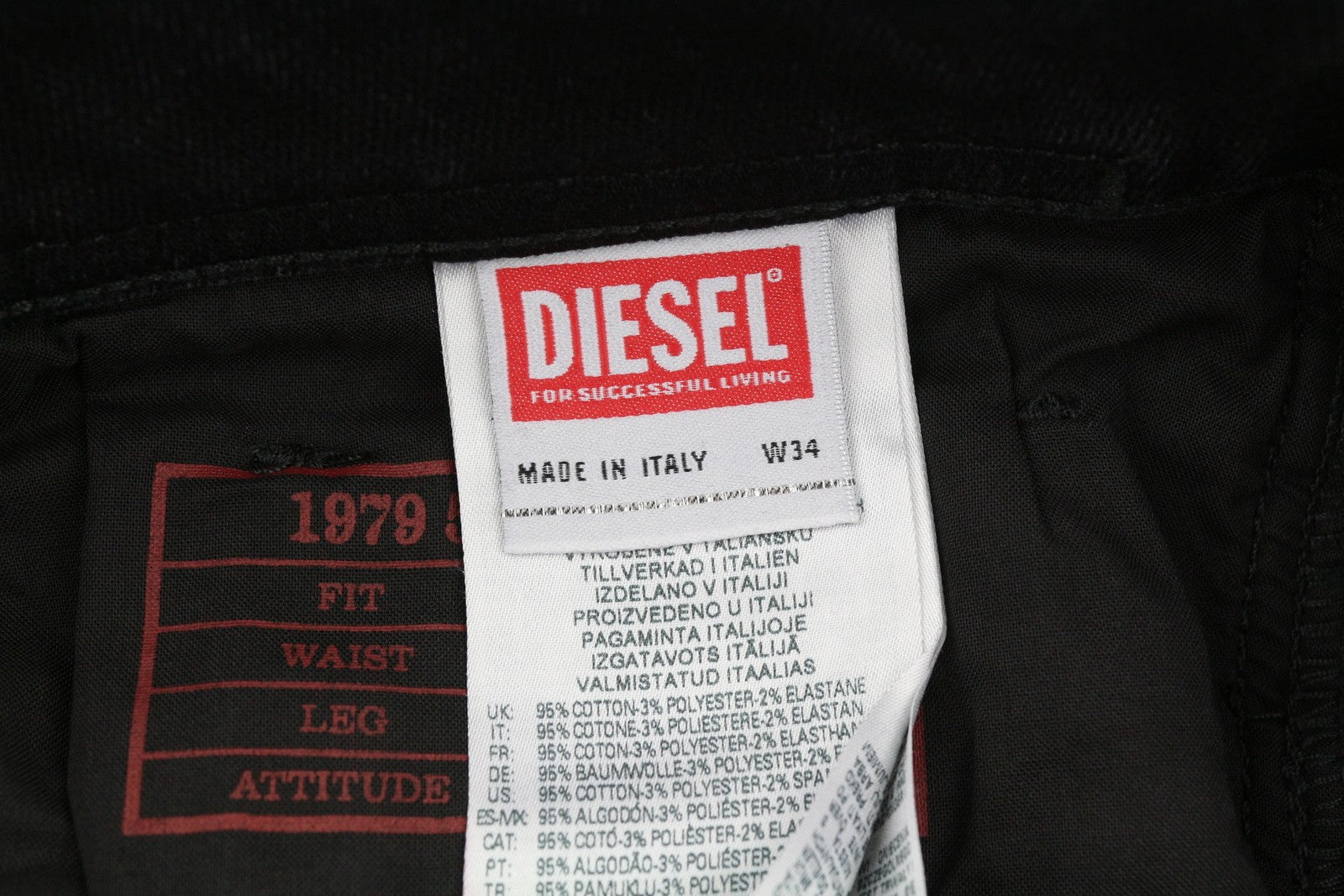 DIESEL 1979 Sleenker 09A89 Men Jeans W34/L32 Skinny Distress Black RRP275