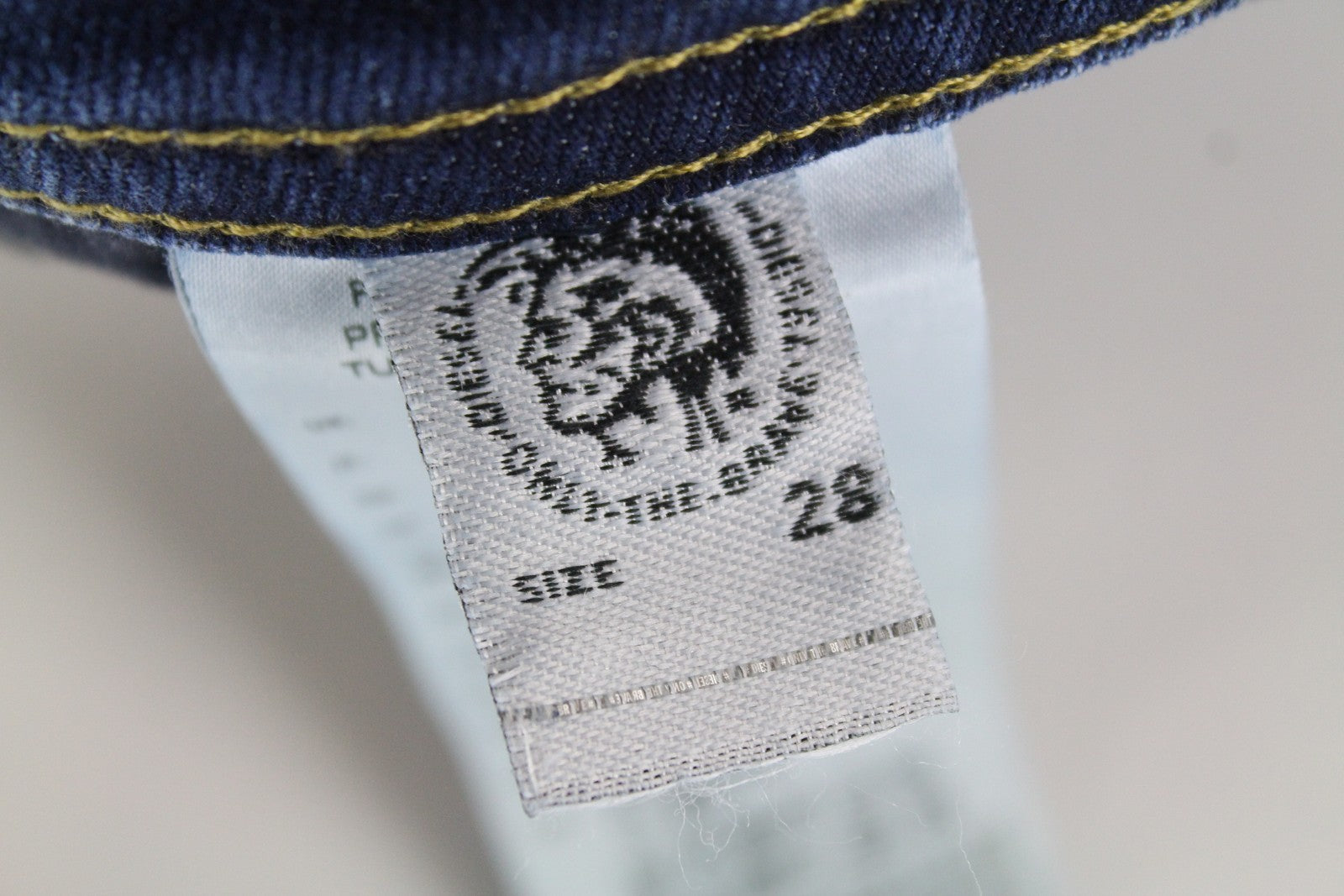 DIESEL Thommer 0870F mens Jeans W28/L32 Slim Skinny Blue Wash Cotton stretchy