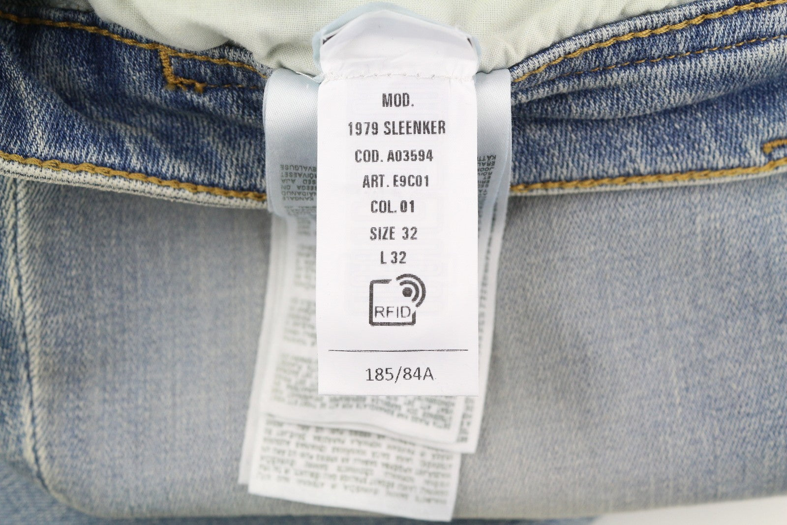 DIESEL 1979 Sleenker E9C01 Men Jeans W32/L32 Skinny Distress Blue RRP€275