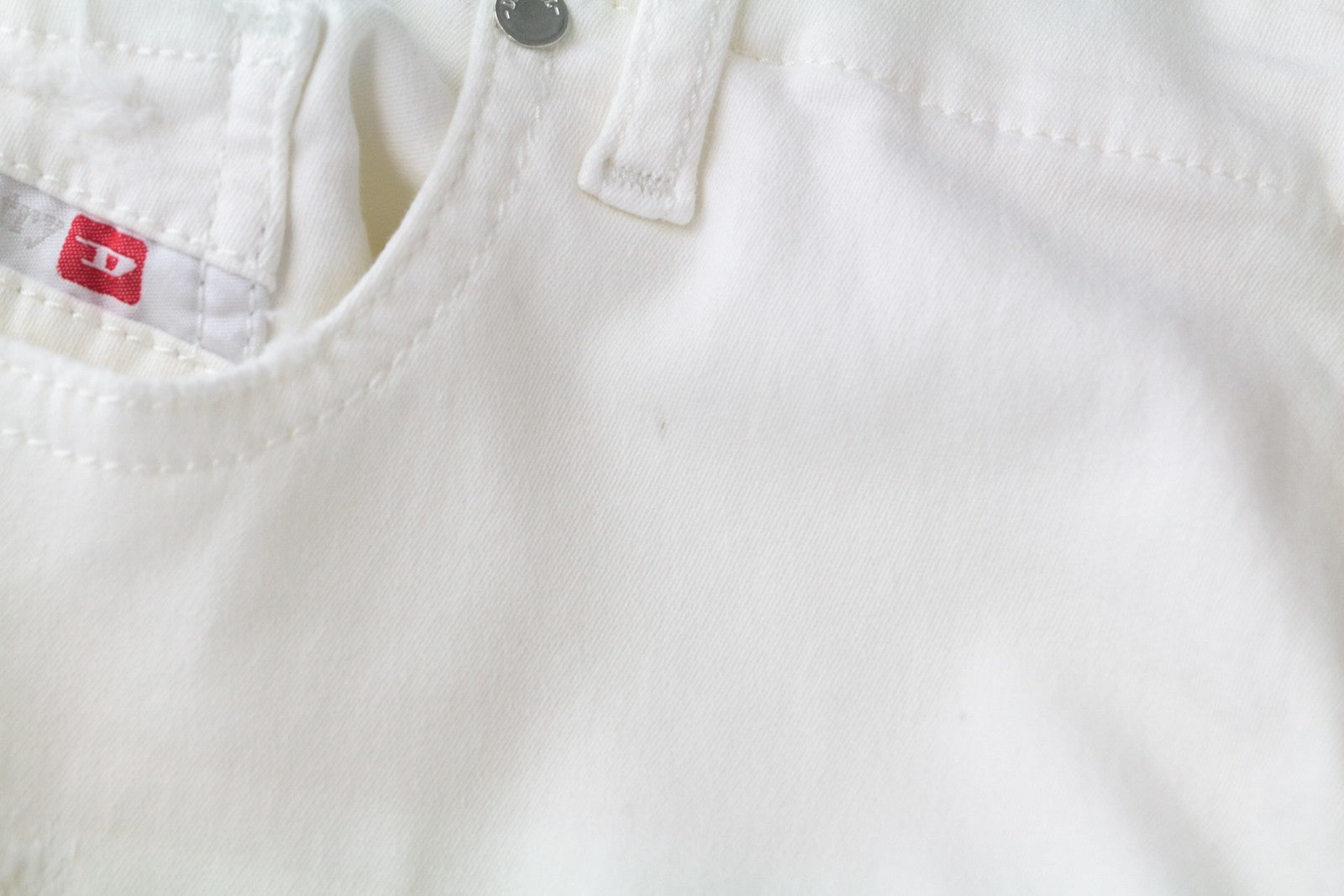 DIESEL Gruppe-Ne 0672D W31 White Jogg Sweatpants Slim Stretch Women's Jeans