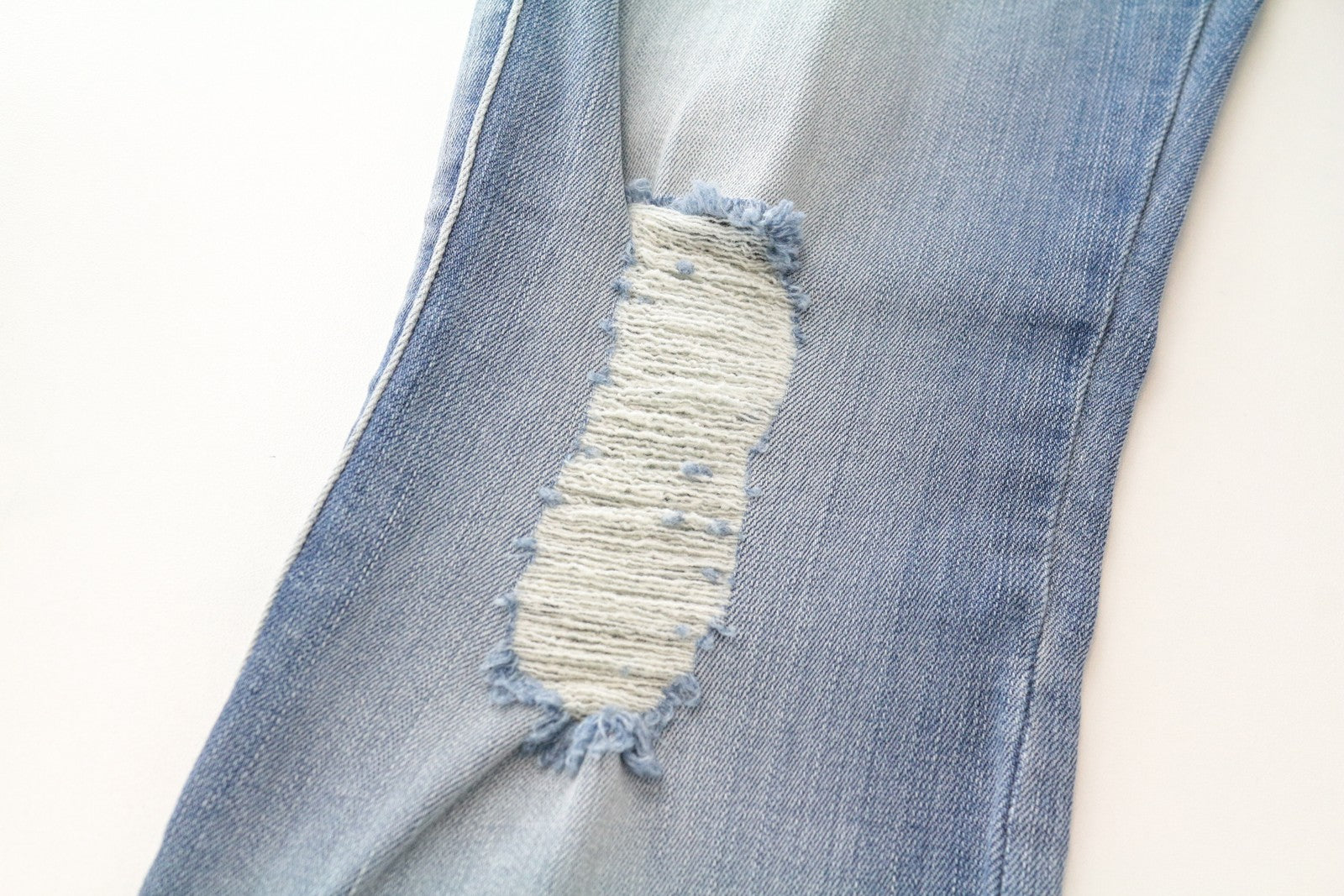 DIESEL Skinzee R4TM8 W26/L30 Blue Ripped Slim Skinny Stretch Fit Women's Jeans